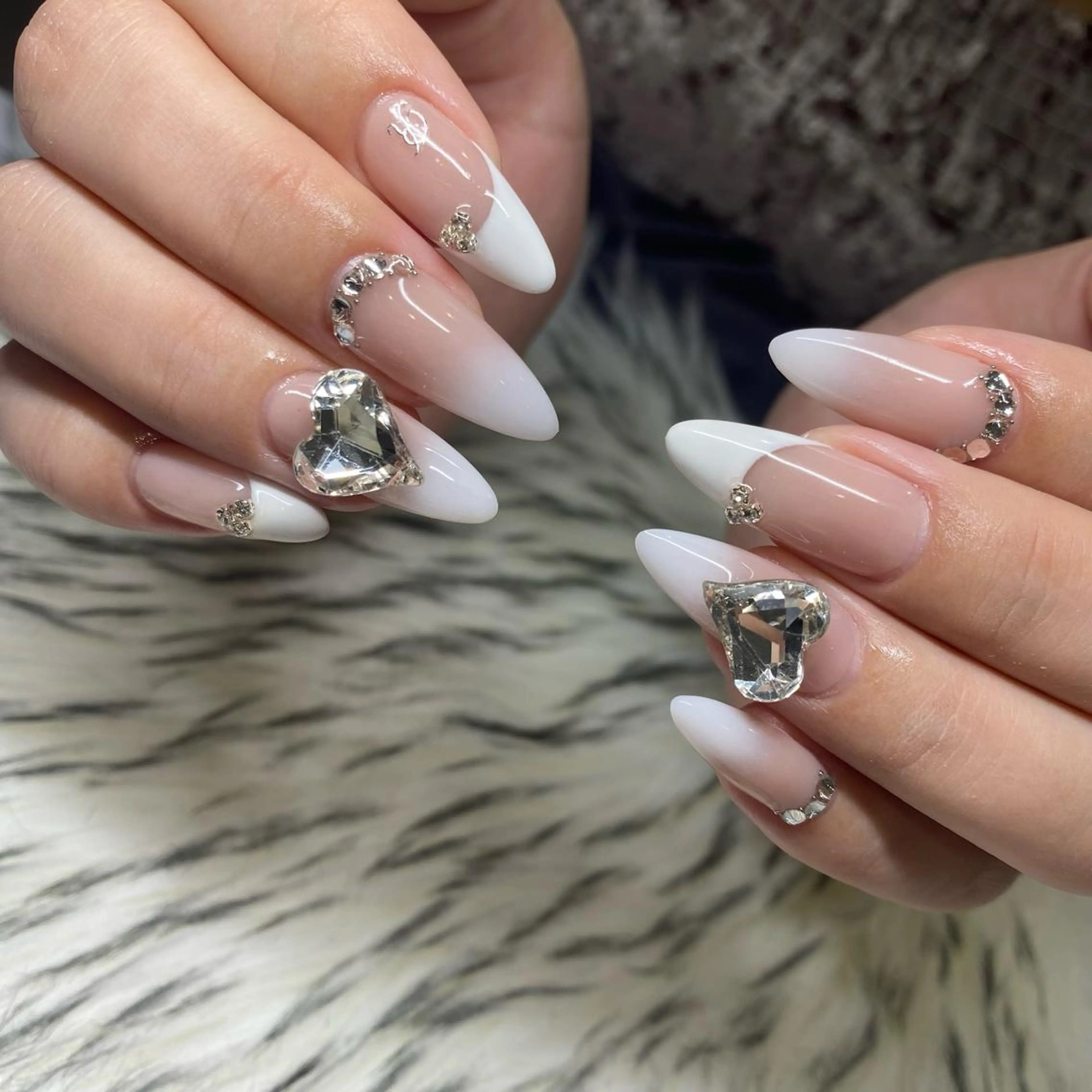 ネイル ハンドネイル la vie Luire所属・la vie Luire アスカのネイルデザイン