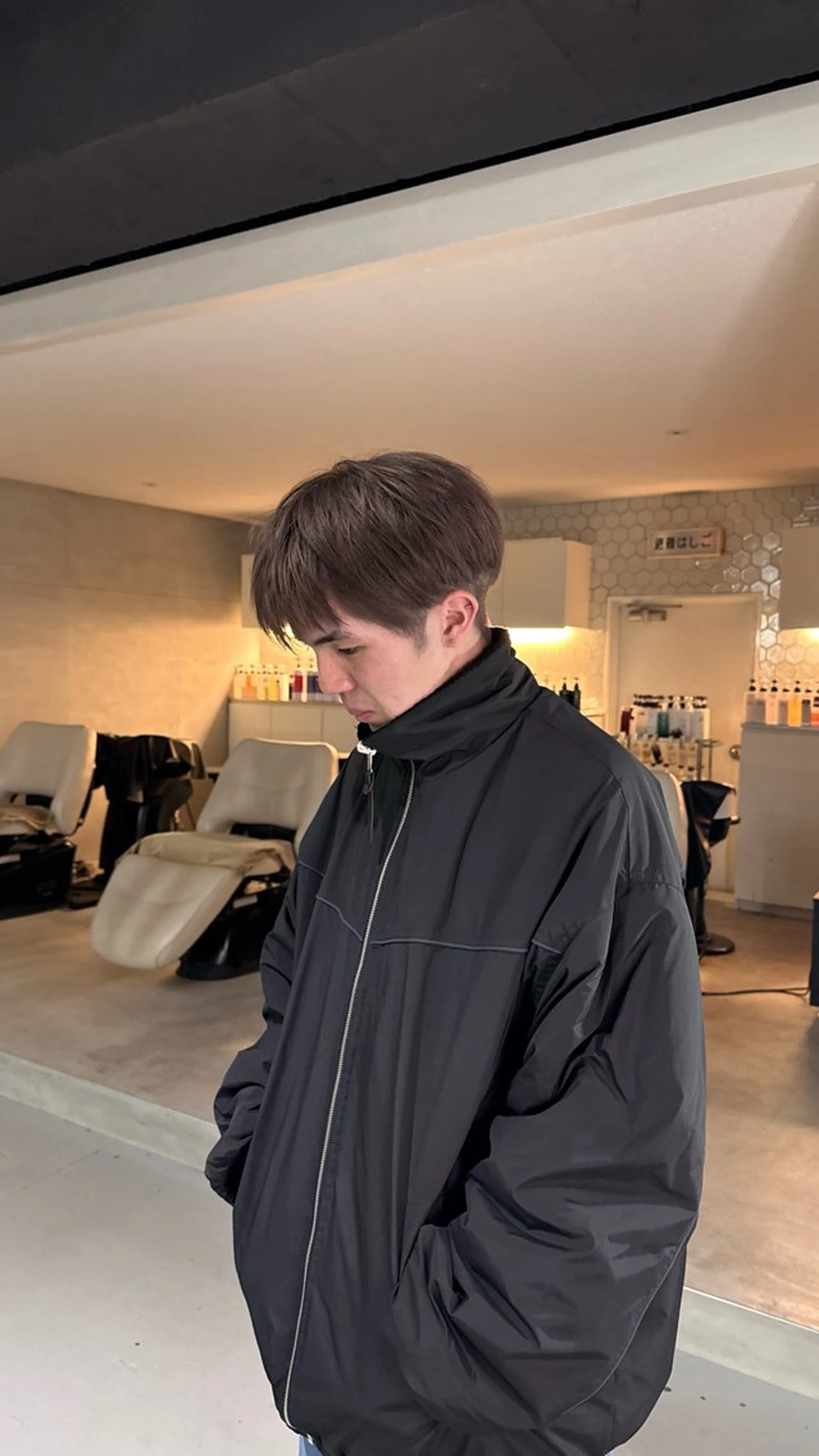 カラー メンズ ベージュカラー ミルクティーベージュ 卒業式のヘアスタイル ヘアカラー 石川りみ/ 透明感カラーのヘアスタイル