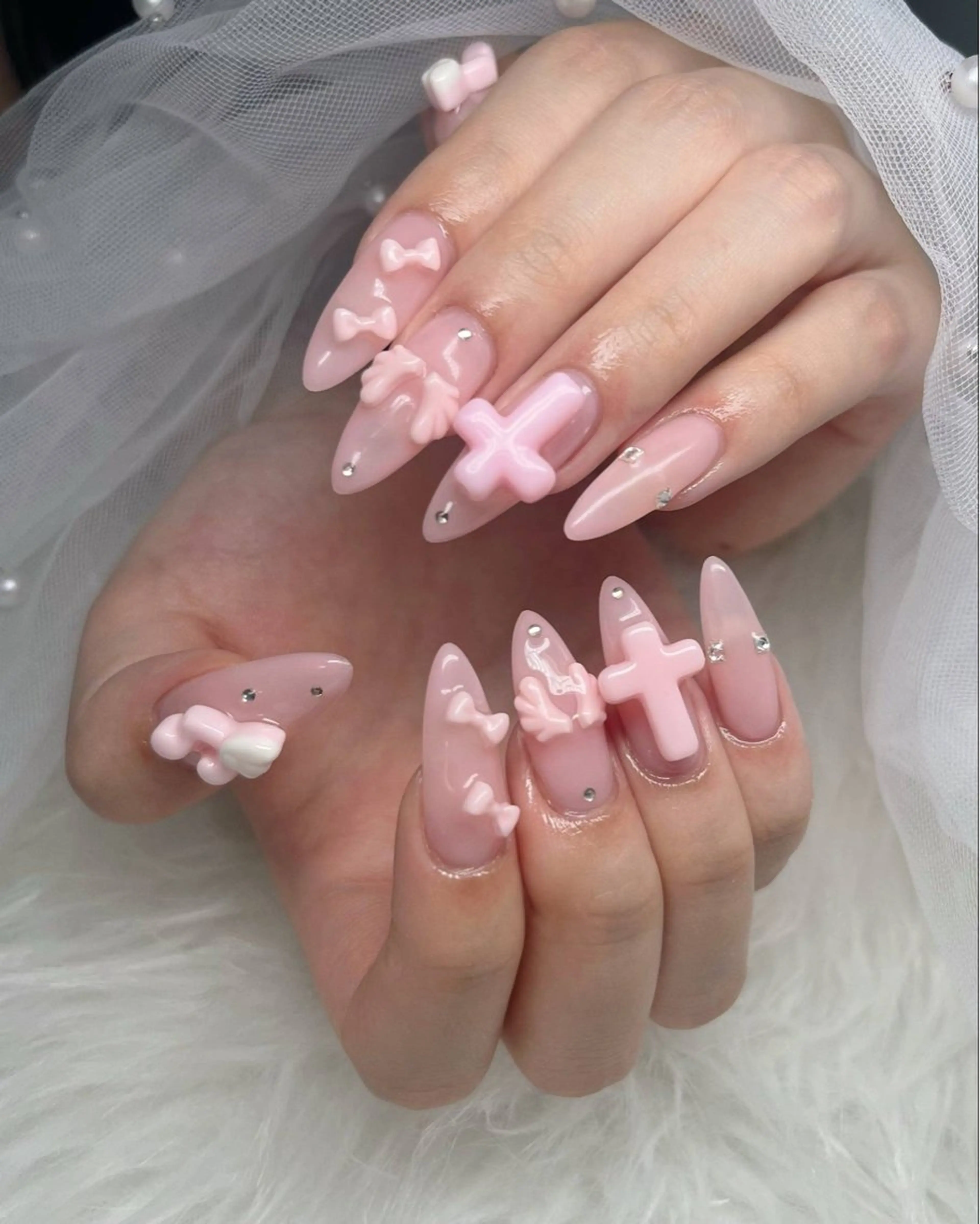 ネイル オーロラネイル フレンチネイル ジェルネイル ハロウィン キラキラネイル H.baby Nail Salonのネイルデザイン