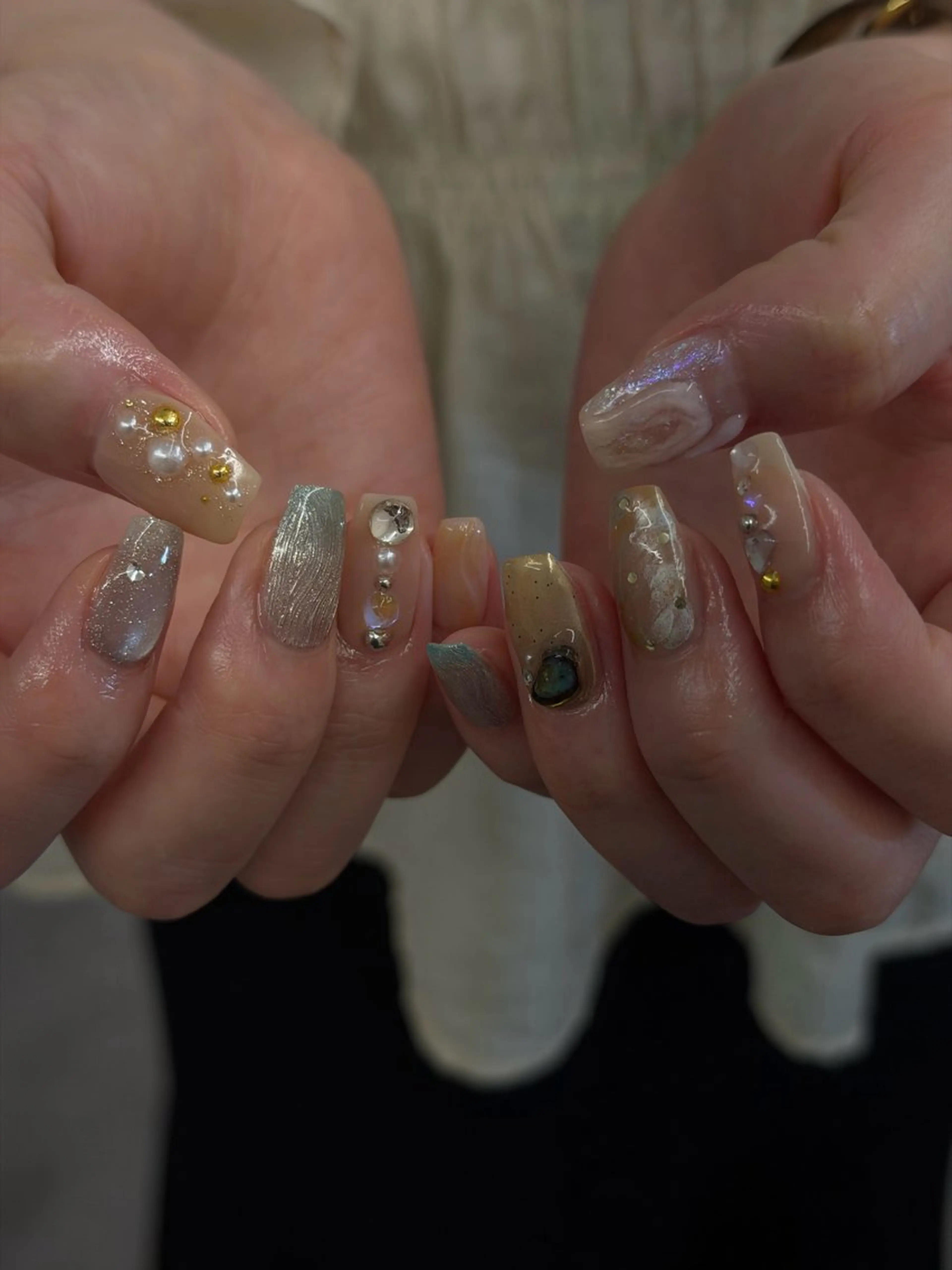 ネイル クリアネイル ジェルネイル キラキラネイル マグネットネイル ニュアンスネイル ハンドネイル ハンドケア Bana_ Nailのネイルデザイン