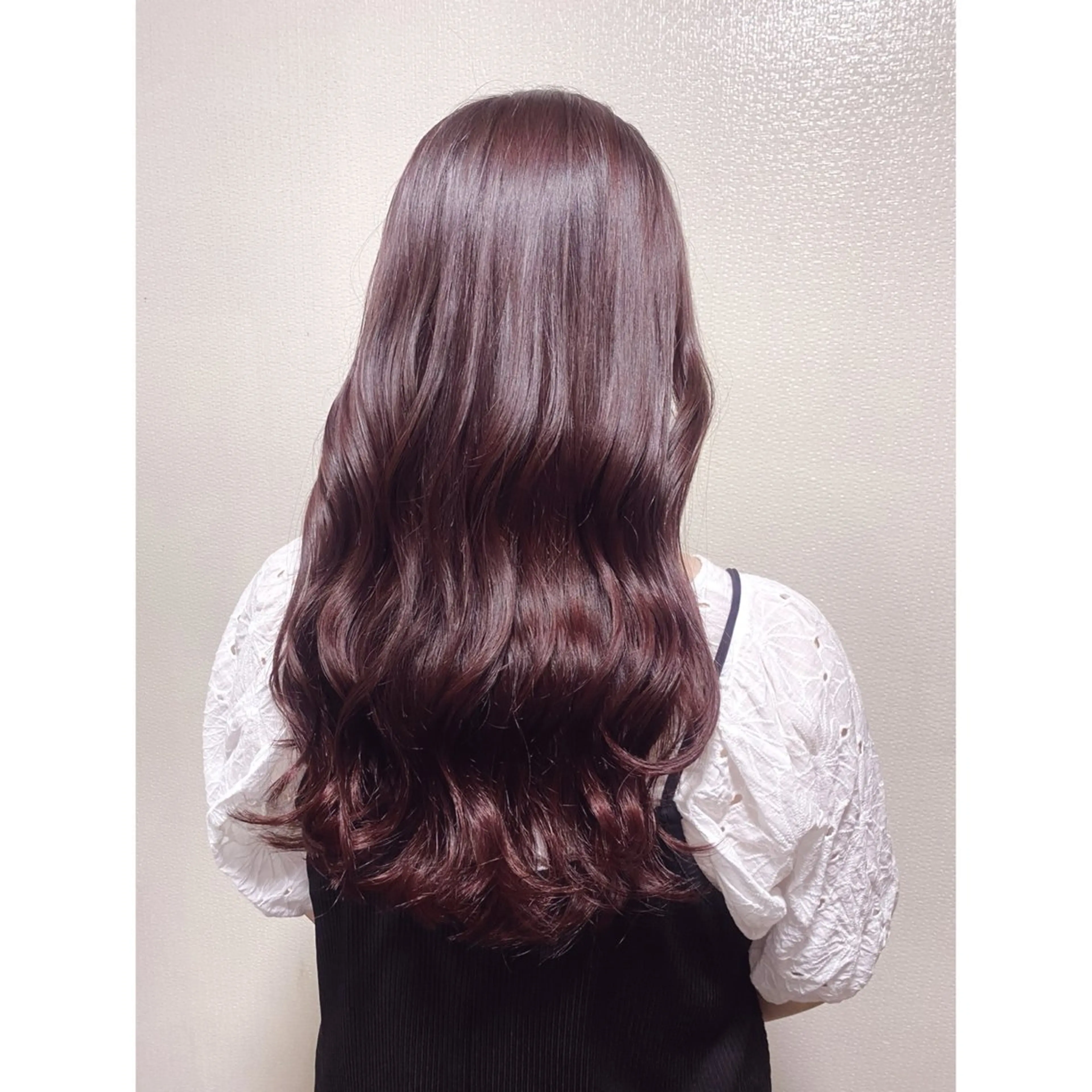 ロング カラー パーマ 🪞Kana｜透明感 カラー × 髪質改善のヘアスタイル