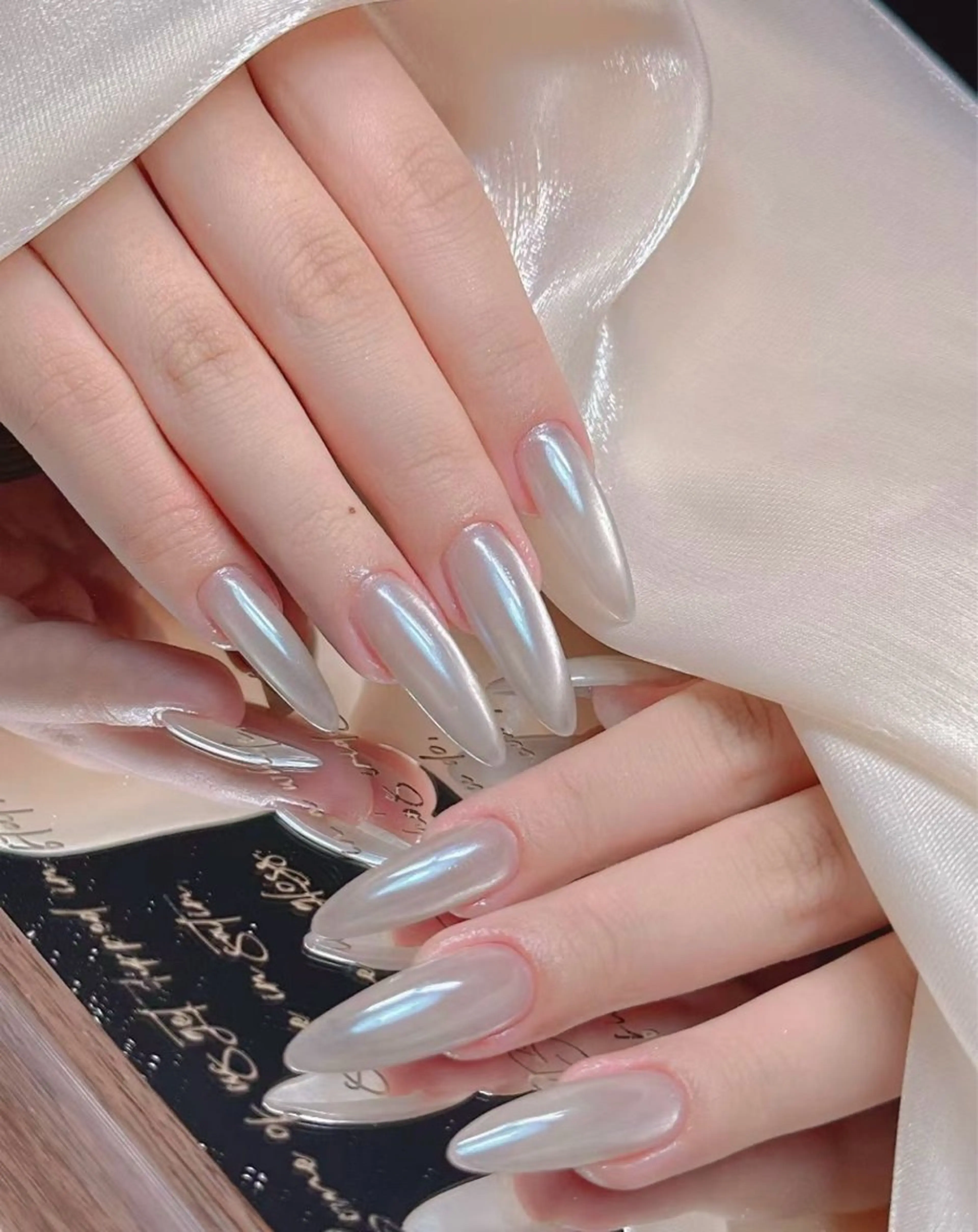 ネイル オーロラネイル べっ甲ネイル ブルー チークネイル フットネイル ハンドネイル ハンドケア For you. Nail Salonのネイルデザイン