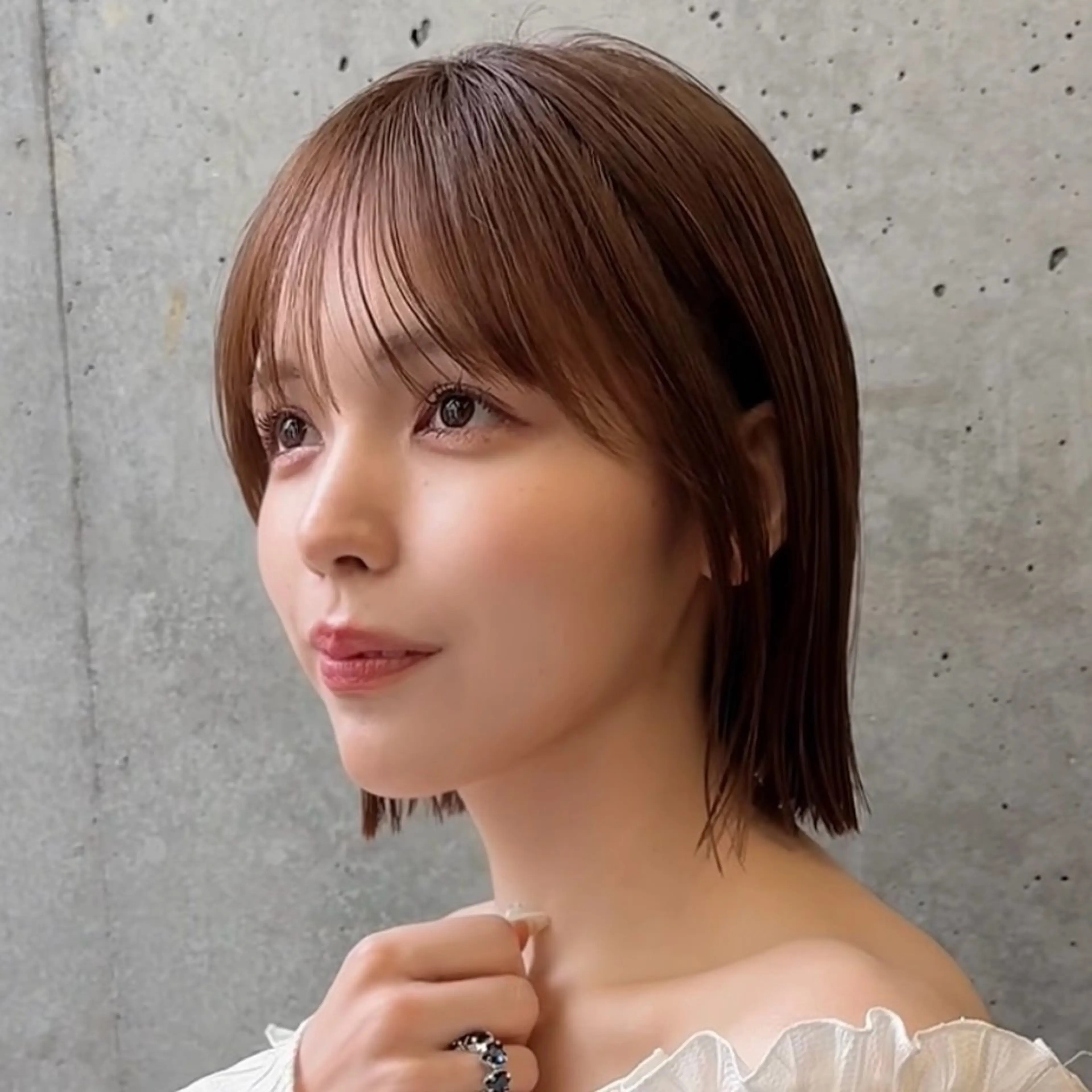 ショート カラー 切りっぱなしボブ ボブ サイドバング 柔らかいレイヤー🌿 大人ヘア/みっきーのヘアスタイル