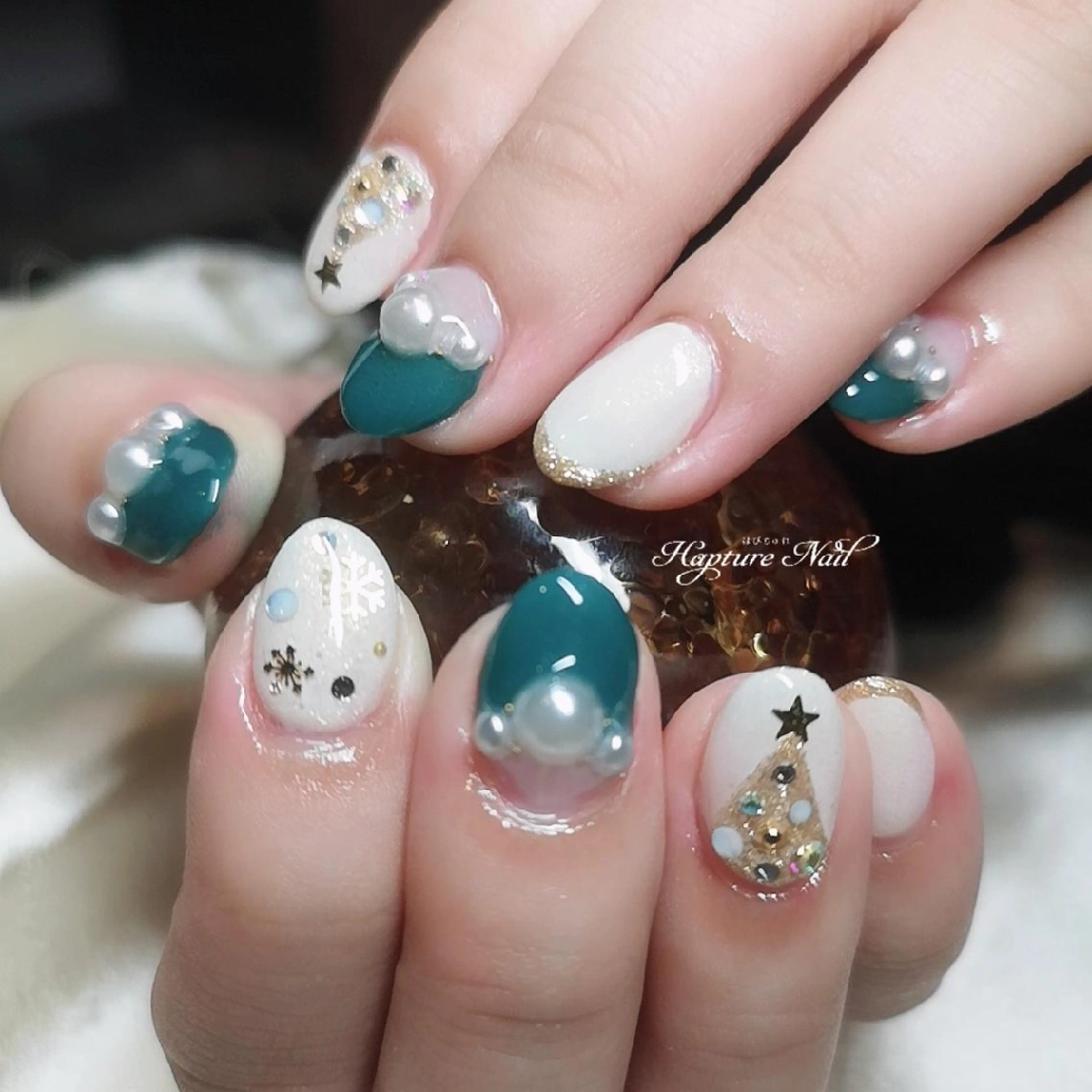 ネイル アートネイル フレンチネイル グリーン キラキラネイル ワンカラーネイル m- Hiroのネイルデザイン