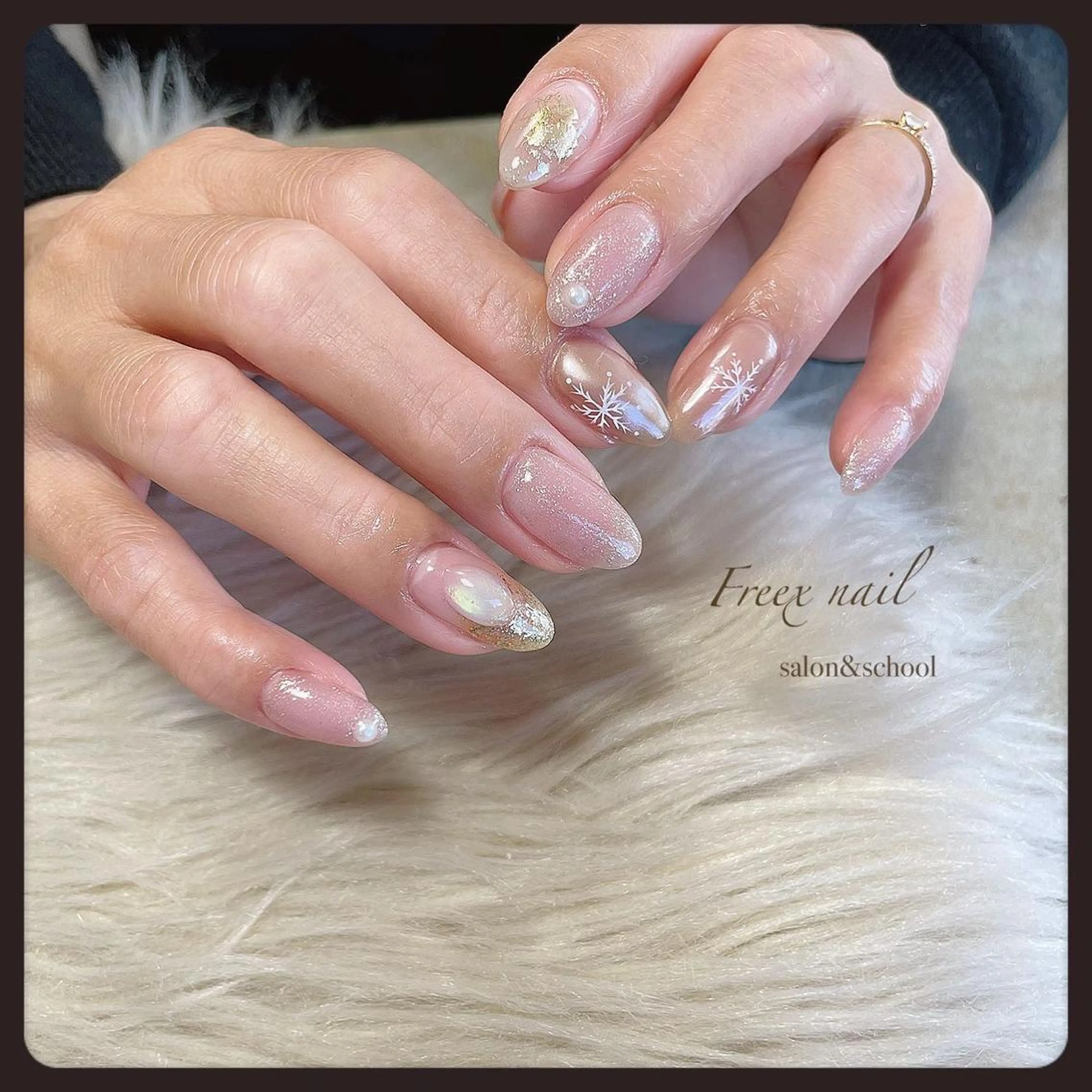 ネイル 冬ネイル クリスマス ハンドネイル ハンドケア freex nail /ニュアンス/個性派のネイルデザイン