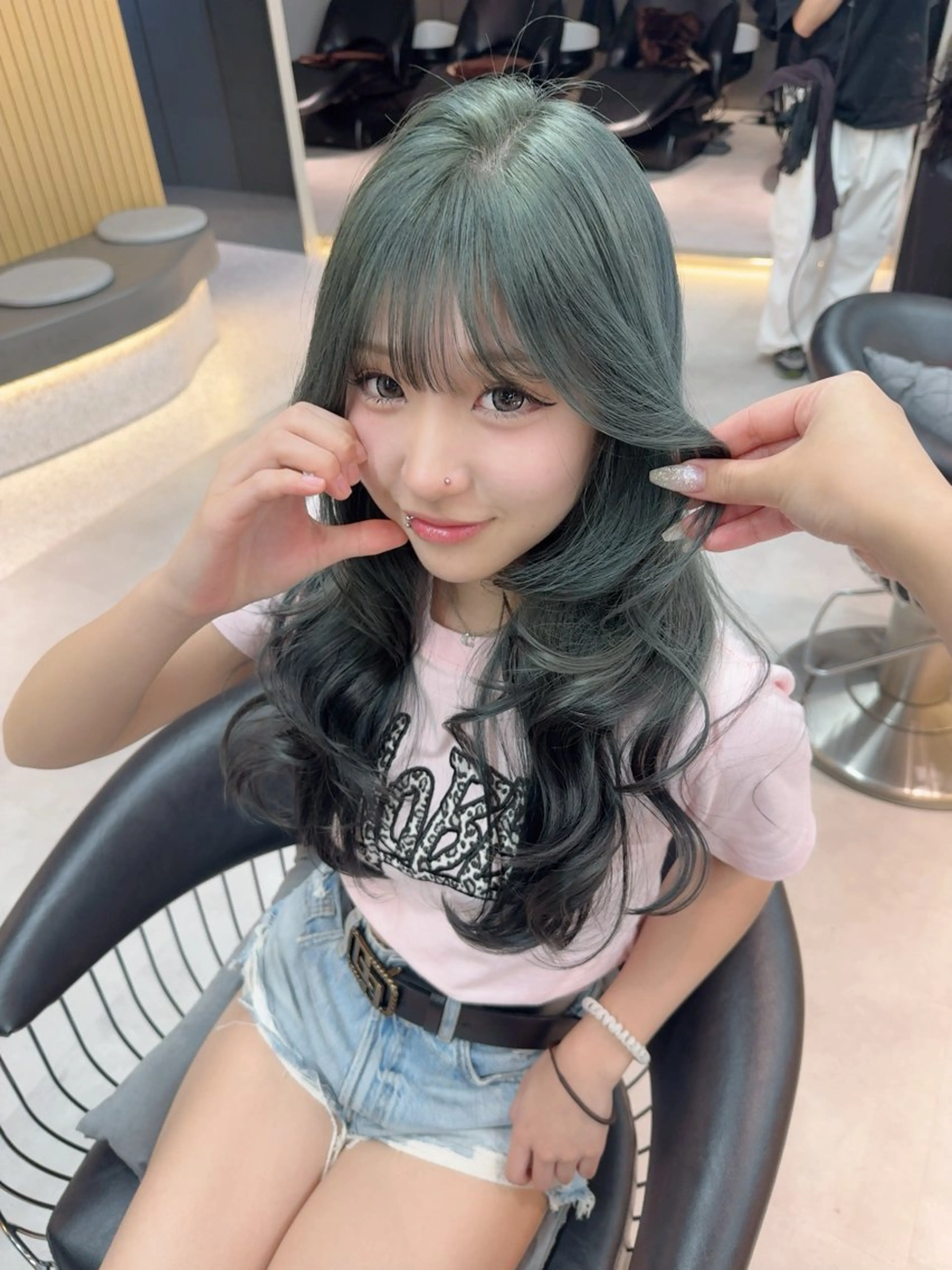 ロング カラー ヘアアレンジ デザインカラー ヘアカラー トリートメント ARIA💎縮毛矯正 ブリーチ💎複雑履歴のヘアスタイル