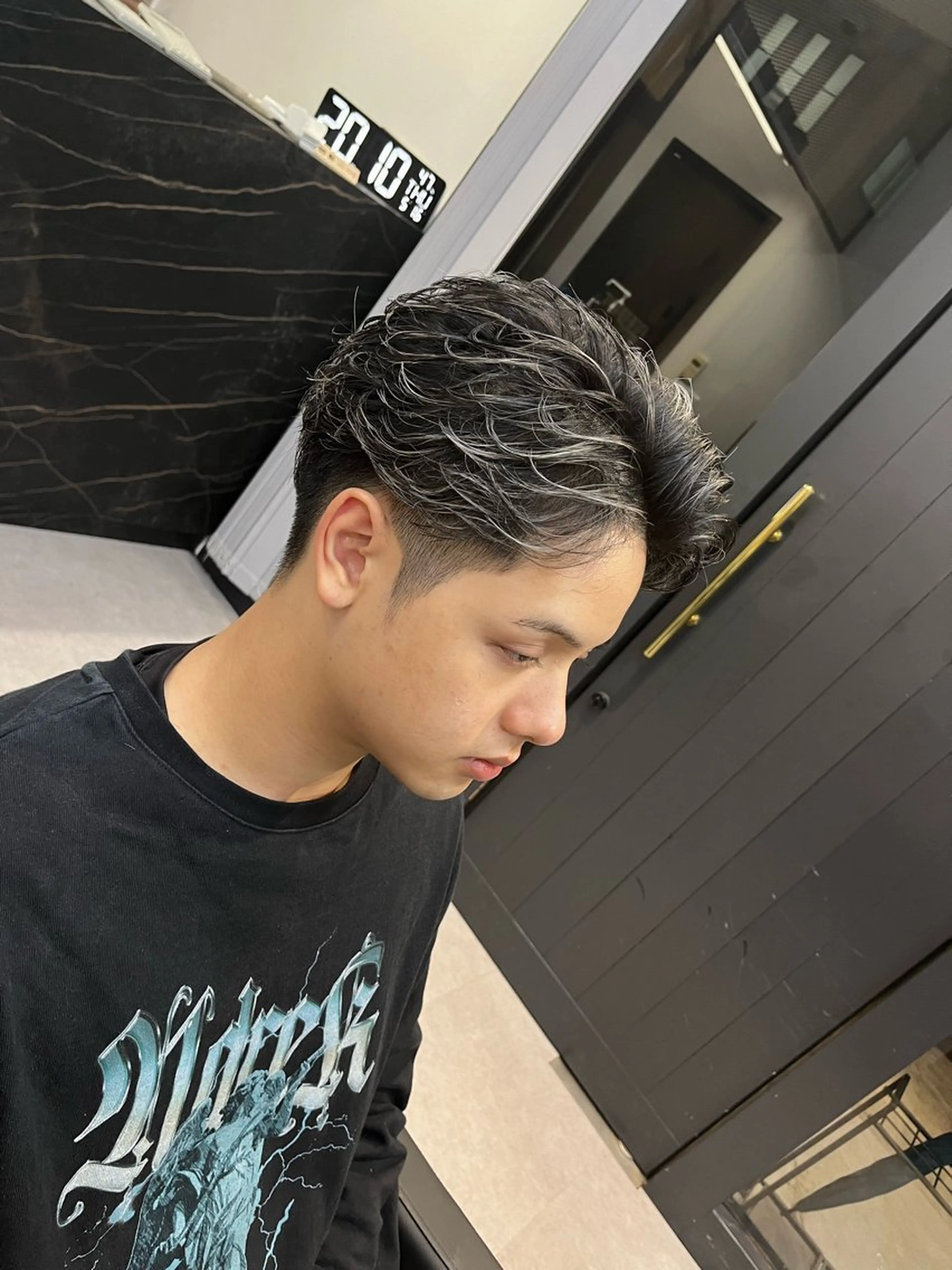 ショート カラー ヘアアレンジ メンズ メンズメッシュ メッシュ カット ヘアカラー ヘアセット men'slapis YUTOのヘアスタイル