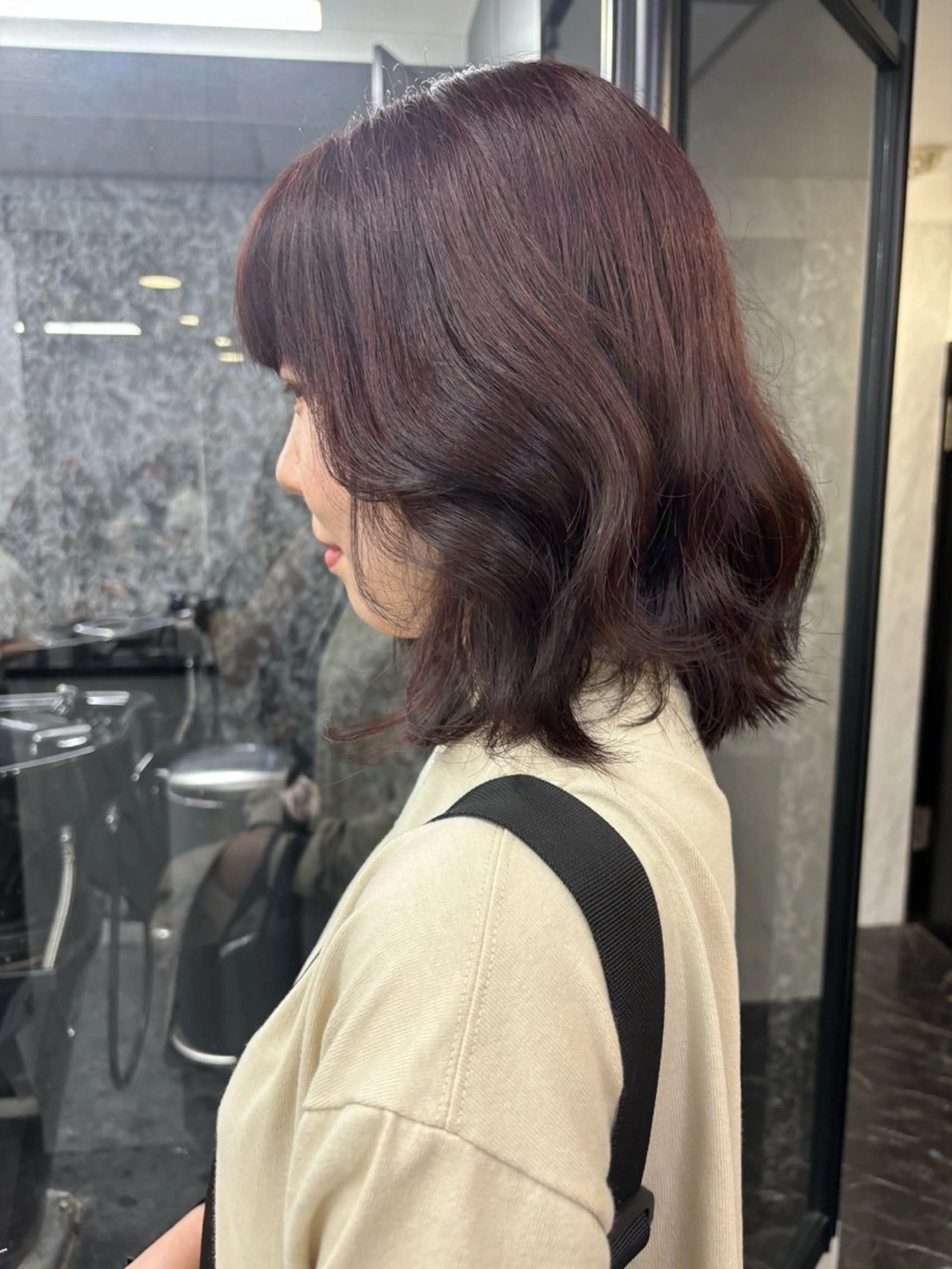 ミディアム カラー ブリーチ ブリーチなしカラー ヘアカラー Assistant MOEのヘアスタイル