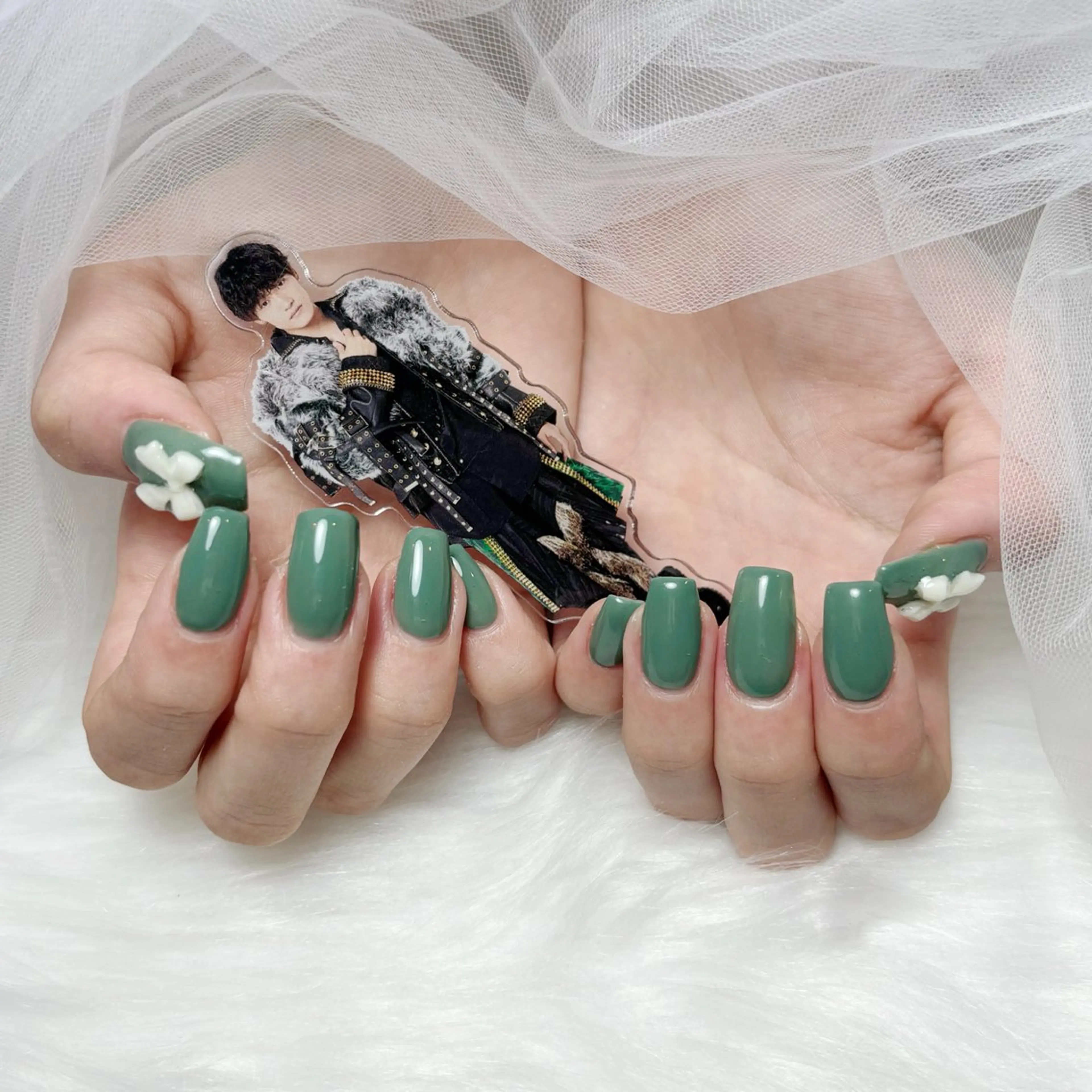 セミロング 韓国風ヘア Conjunim MAMI🎀✨のネイルデザイン