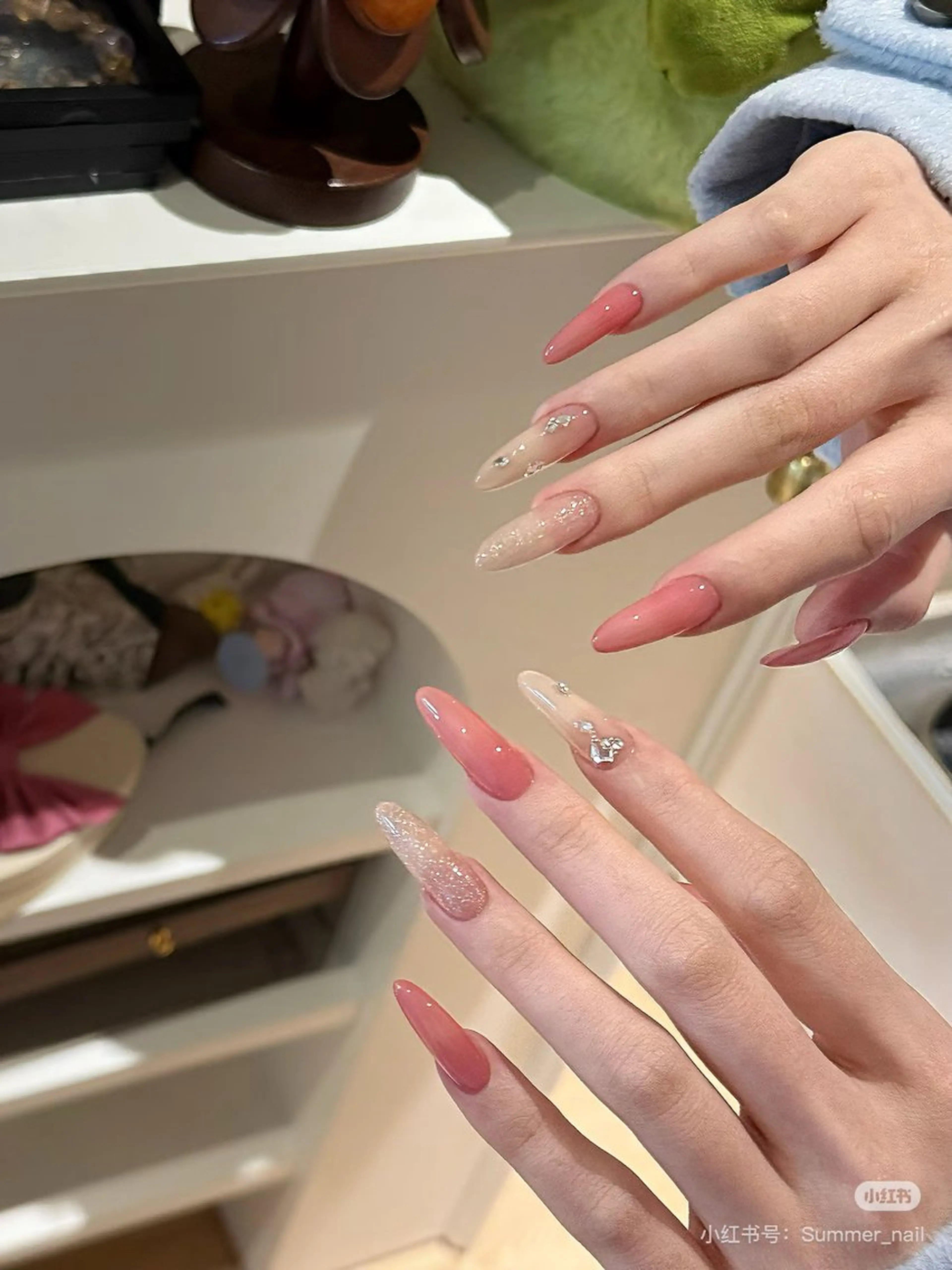 ネイル ギウ ジーナのネイルデザイン