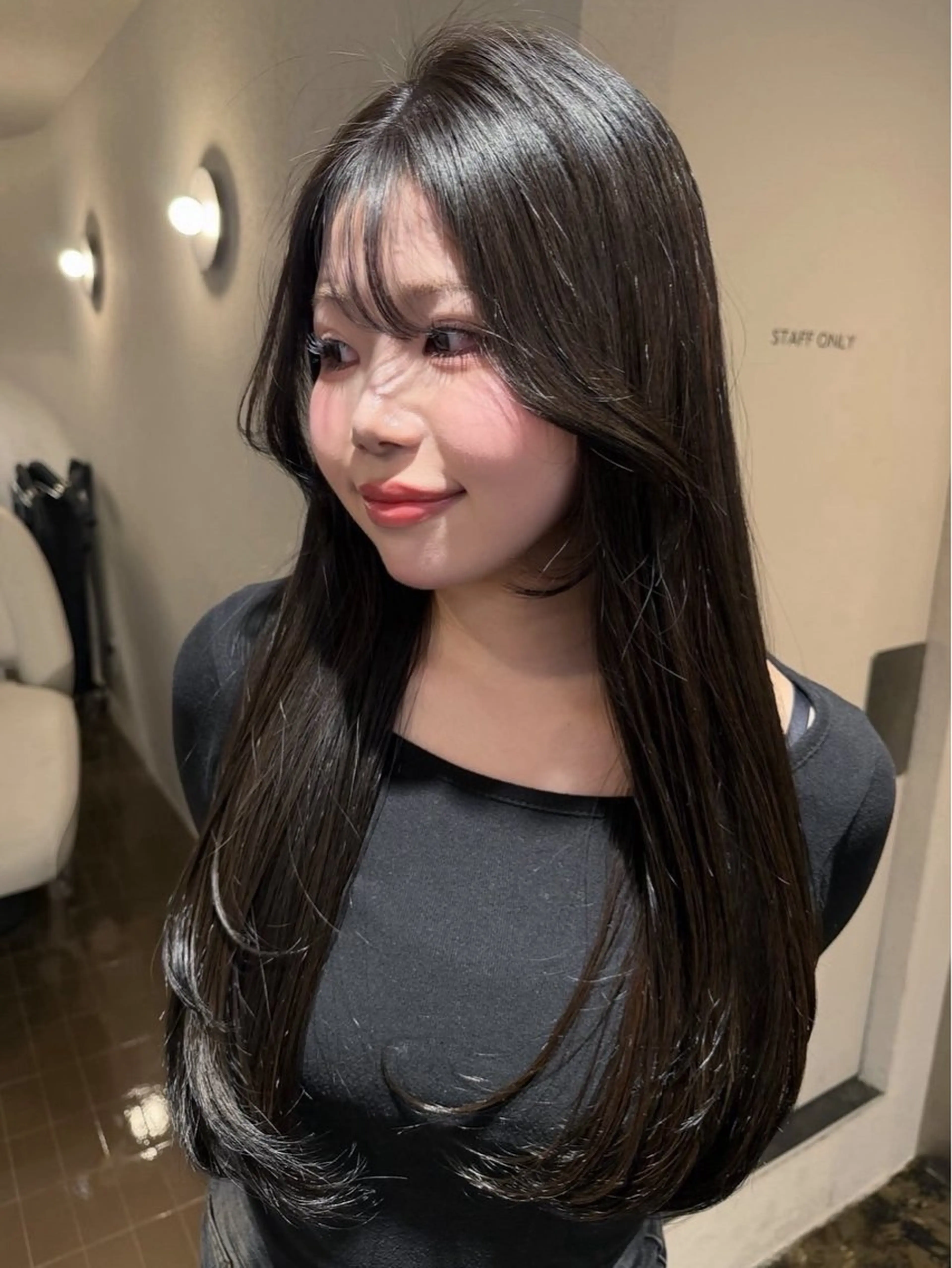 ロング YAMADA KOKOROのヘアスタイル