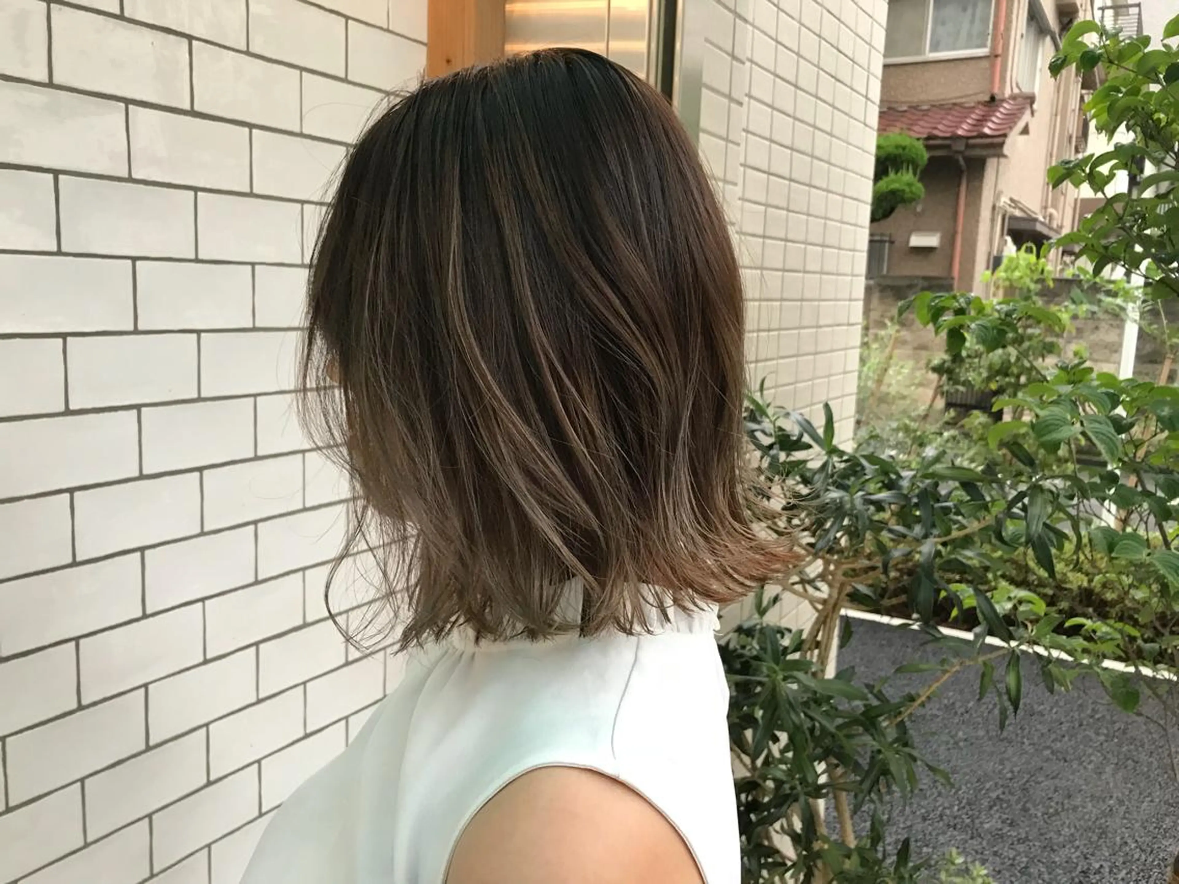 ショート カラー バレイヤージュ グレージュ レイヤーカット 竹嶌 健吾のヘアスタイル