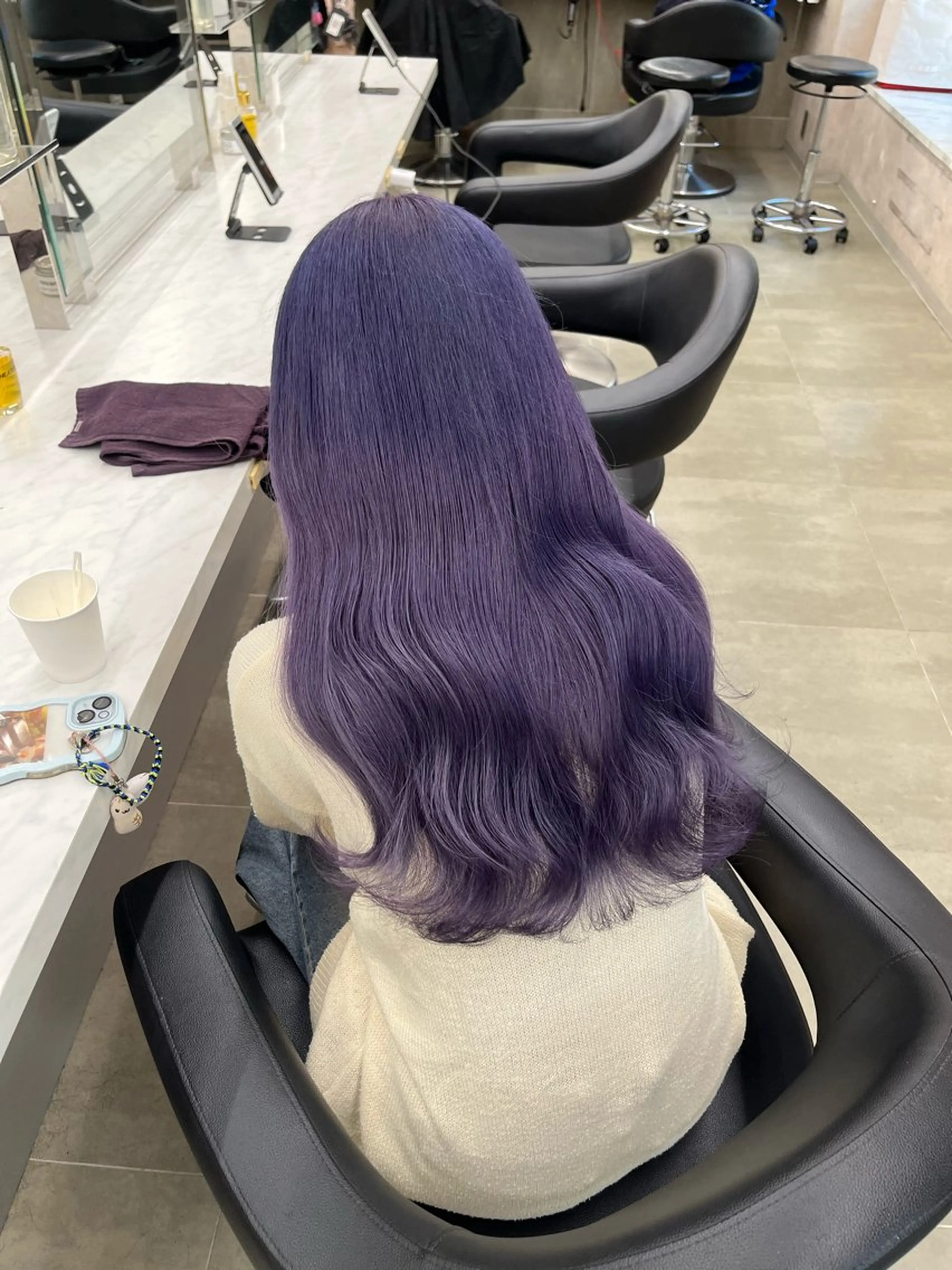 セミロング ヘアカラー トリートメント ヘッドスパ ヘアセット 寒色＆ブリーチ特化 寒色MiOのヘアスタイル