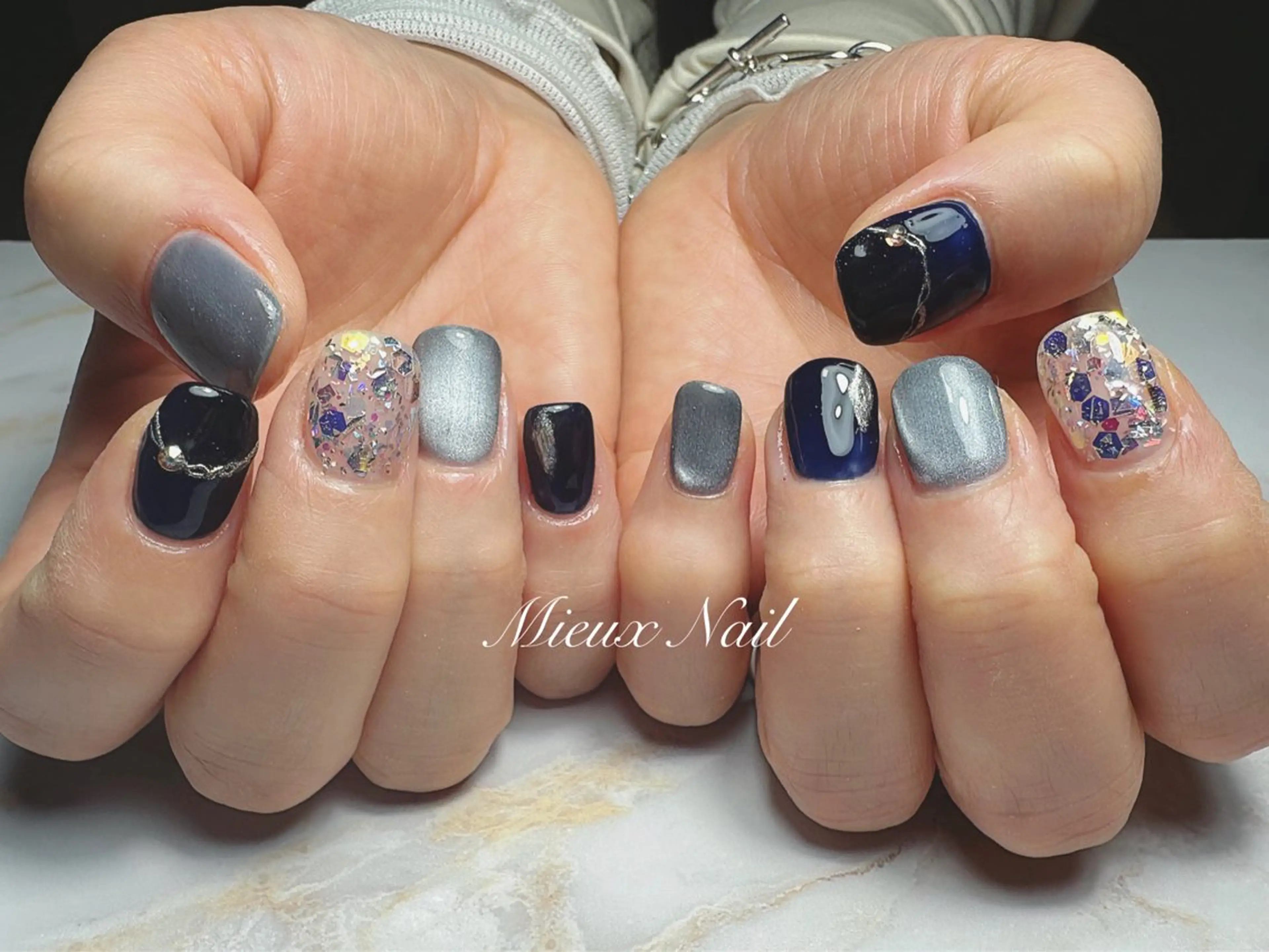 ネイル ハンドネイル 市川 麻衣子のネイルデザイン