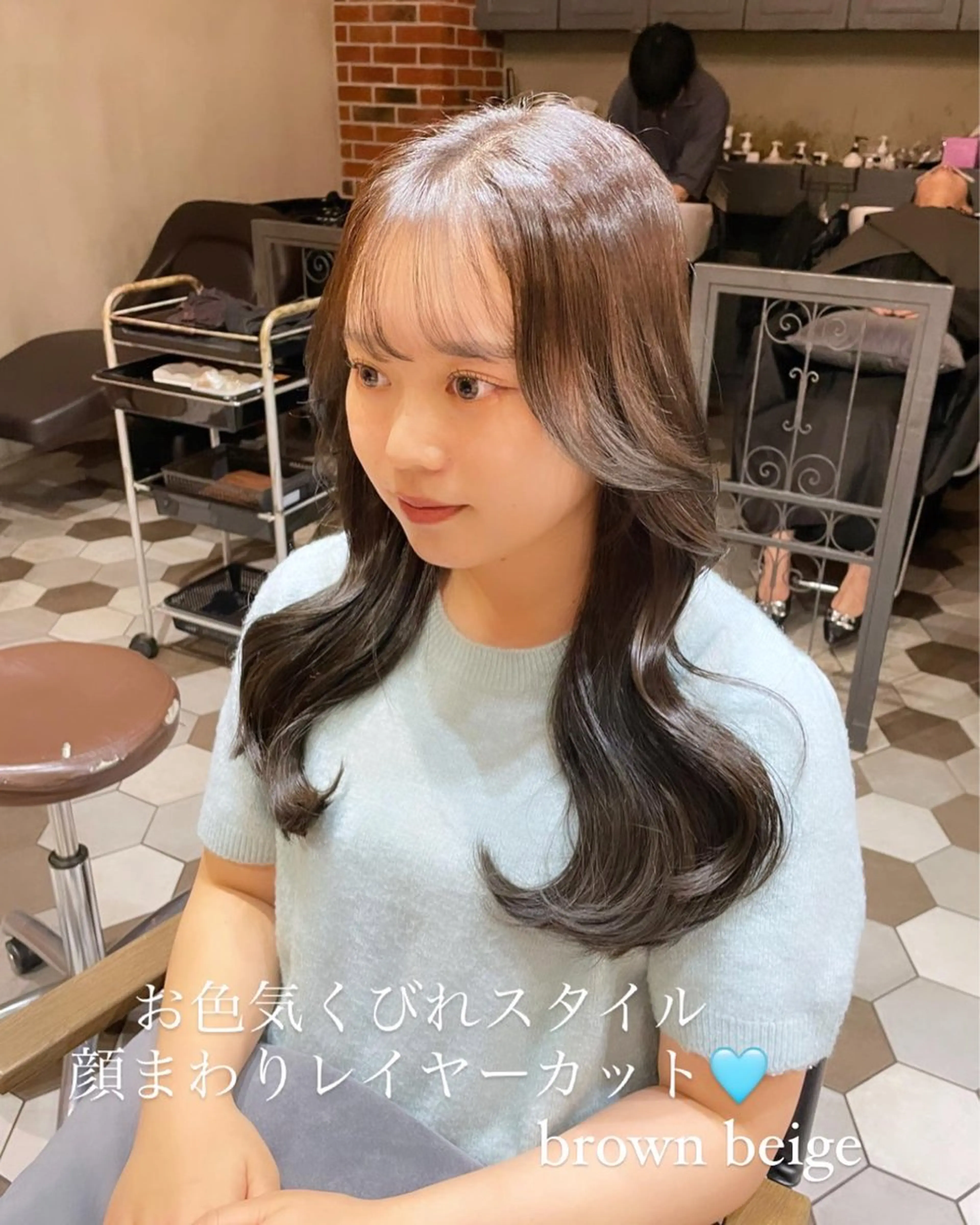ロング カラー ヘアアレンジ ブラウンカラー ナチュラルブラウン くびれヘア レイヤーカット カット ヘアカラー トリートメント 酸性縮毛矯正🧴韓国 レイヤー/髪質改善のヘアスタイル