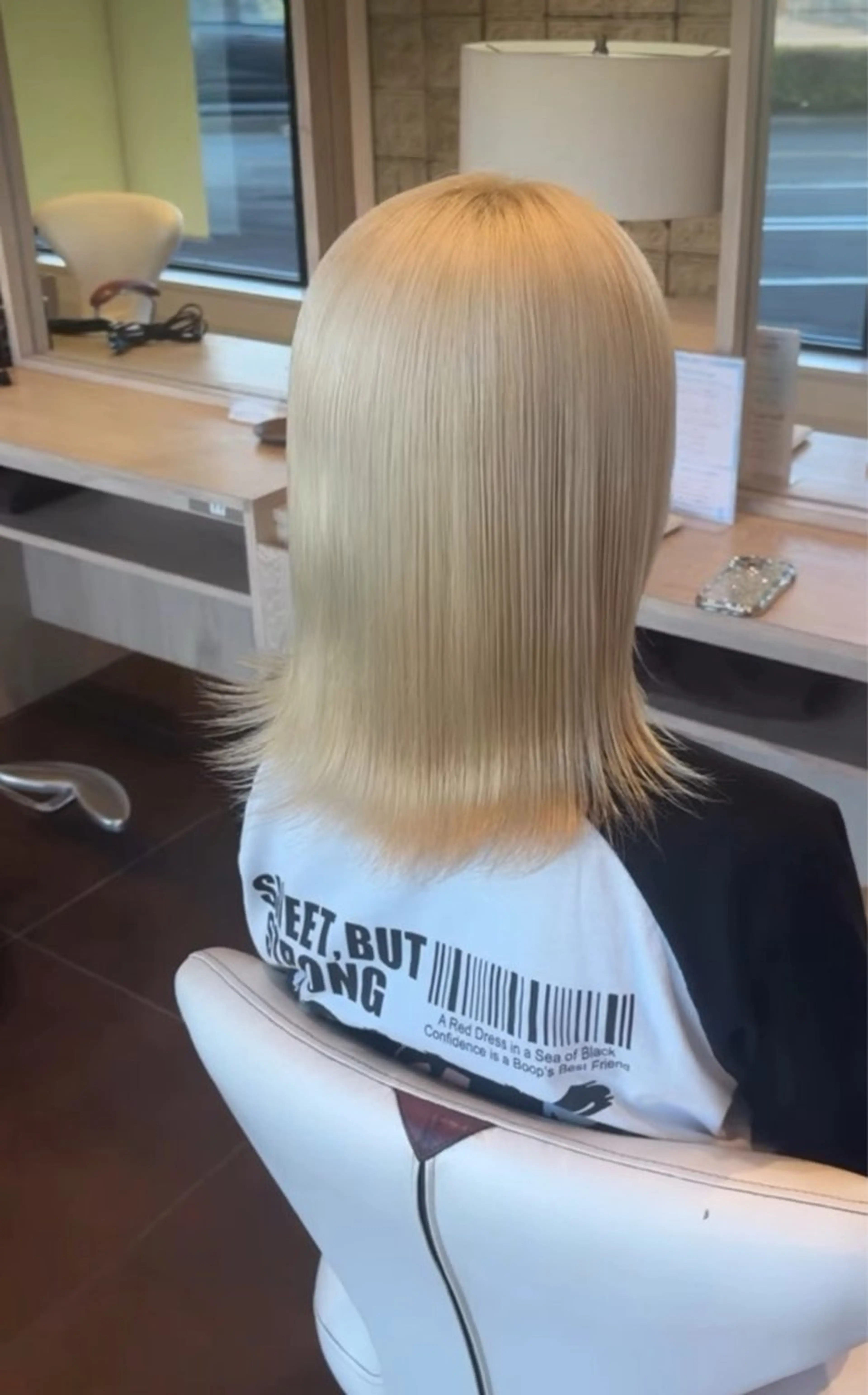 カラー 渡部 優衣のヘアスタイル