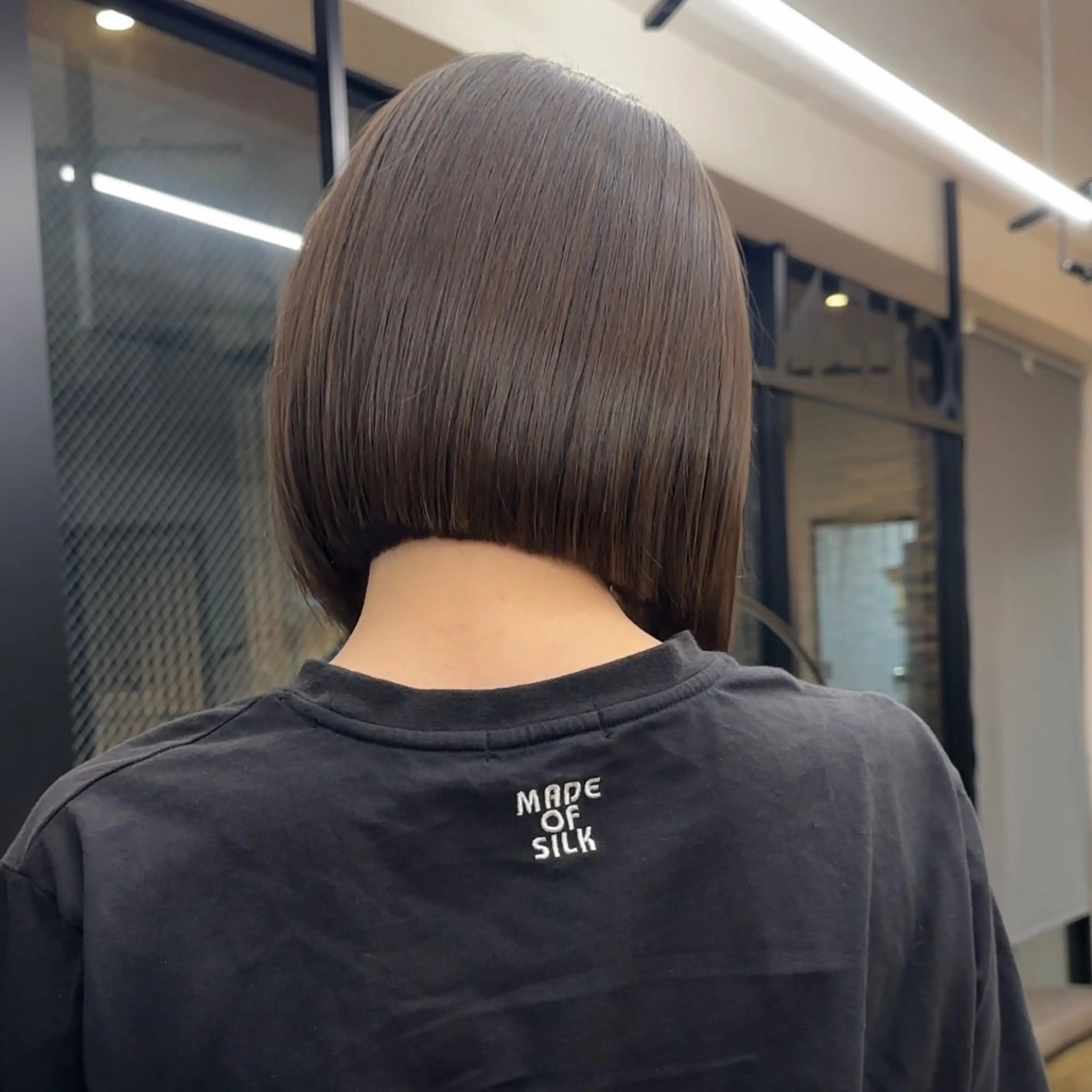 ミディアム 岸本 理希のヘアスタイル