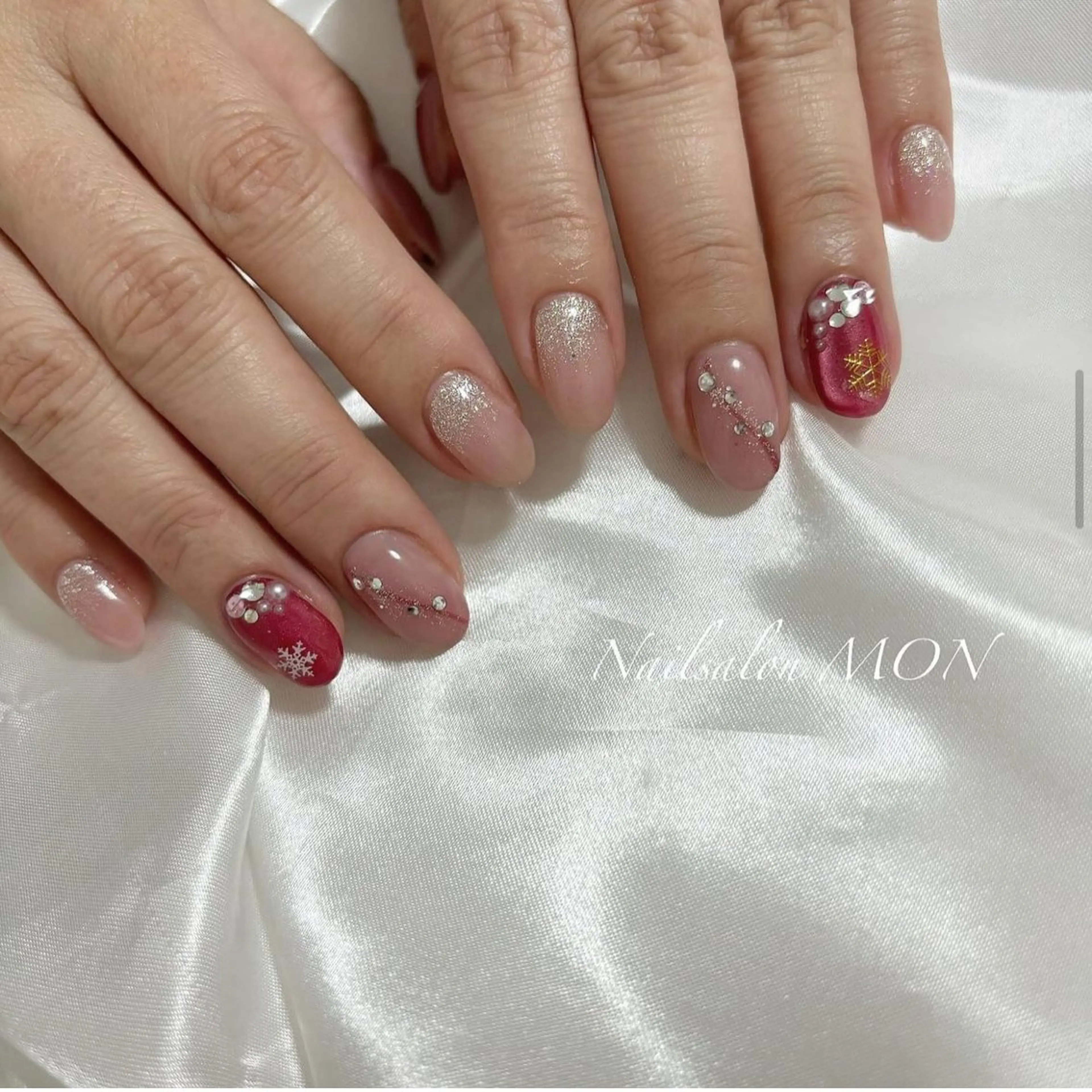 ネイル ストーンネイル ハンドネイル Nailsalon MONのネイルデザイン