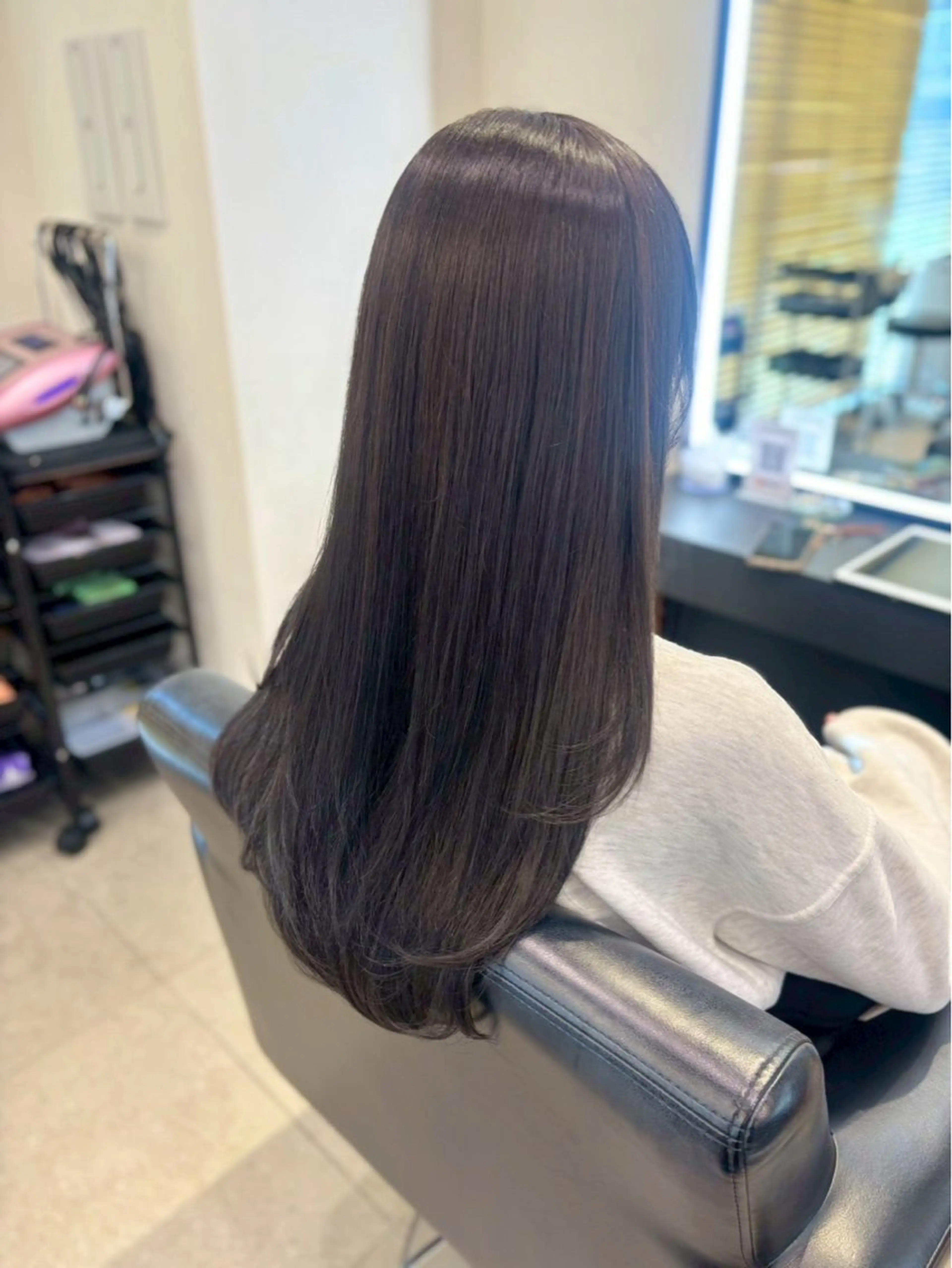 ロング さくらこ/オリーブ カラー/カラーモデルのヘアスタイル