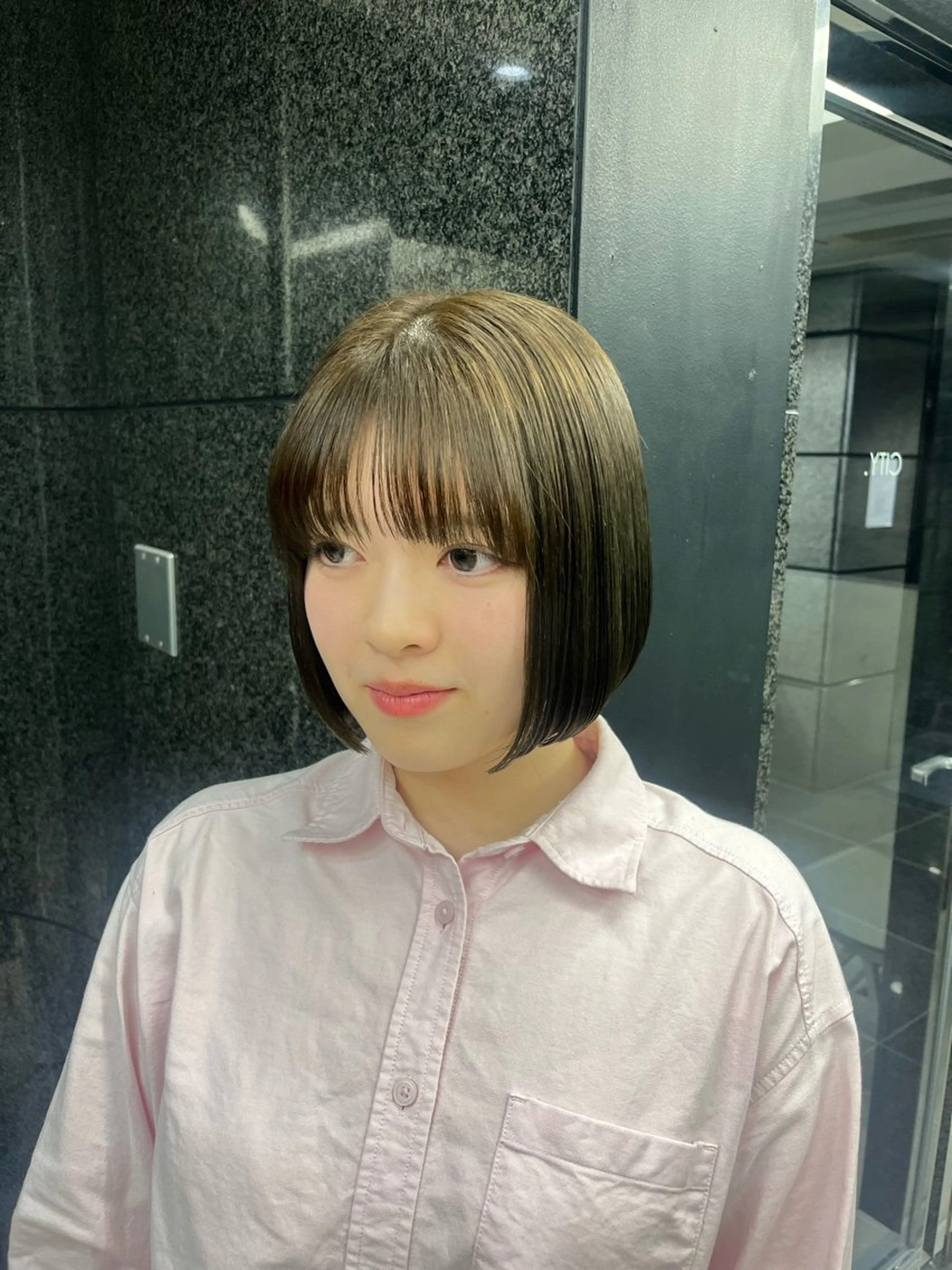 ショート ボブ 暖色カラー/パラッと Bob/モエのヘアスタイル