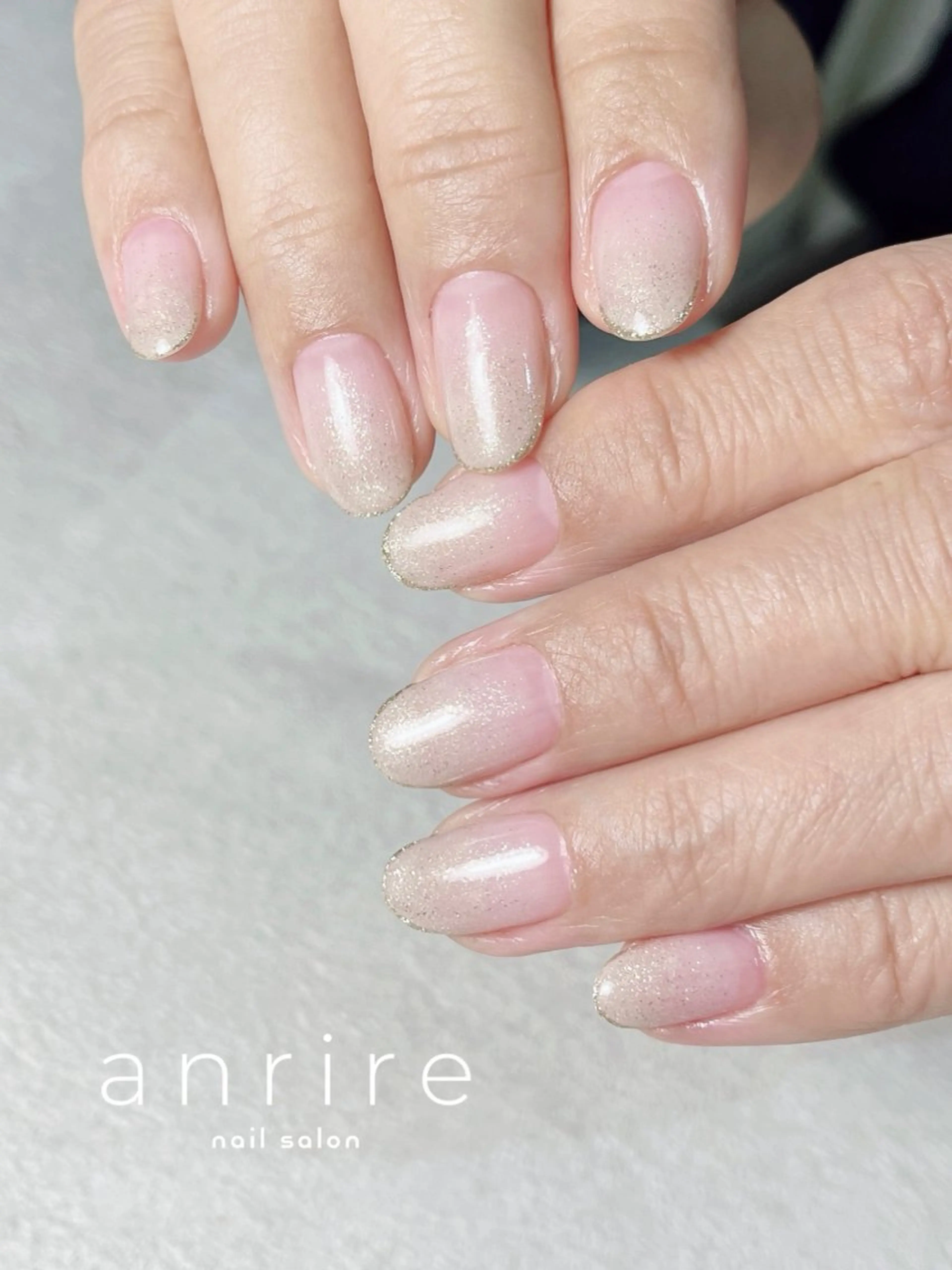 ネイル ジェルネイル グラデーション キラキラネイル ラメ(グリッター) オフィスネイル ハンドネイル nailsalon anrireのネイルデザイン