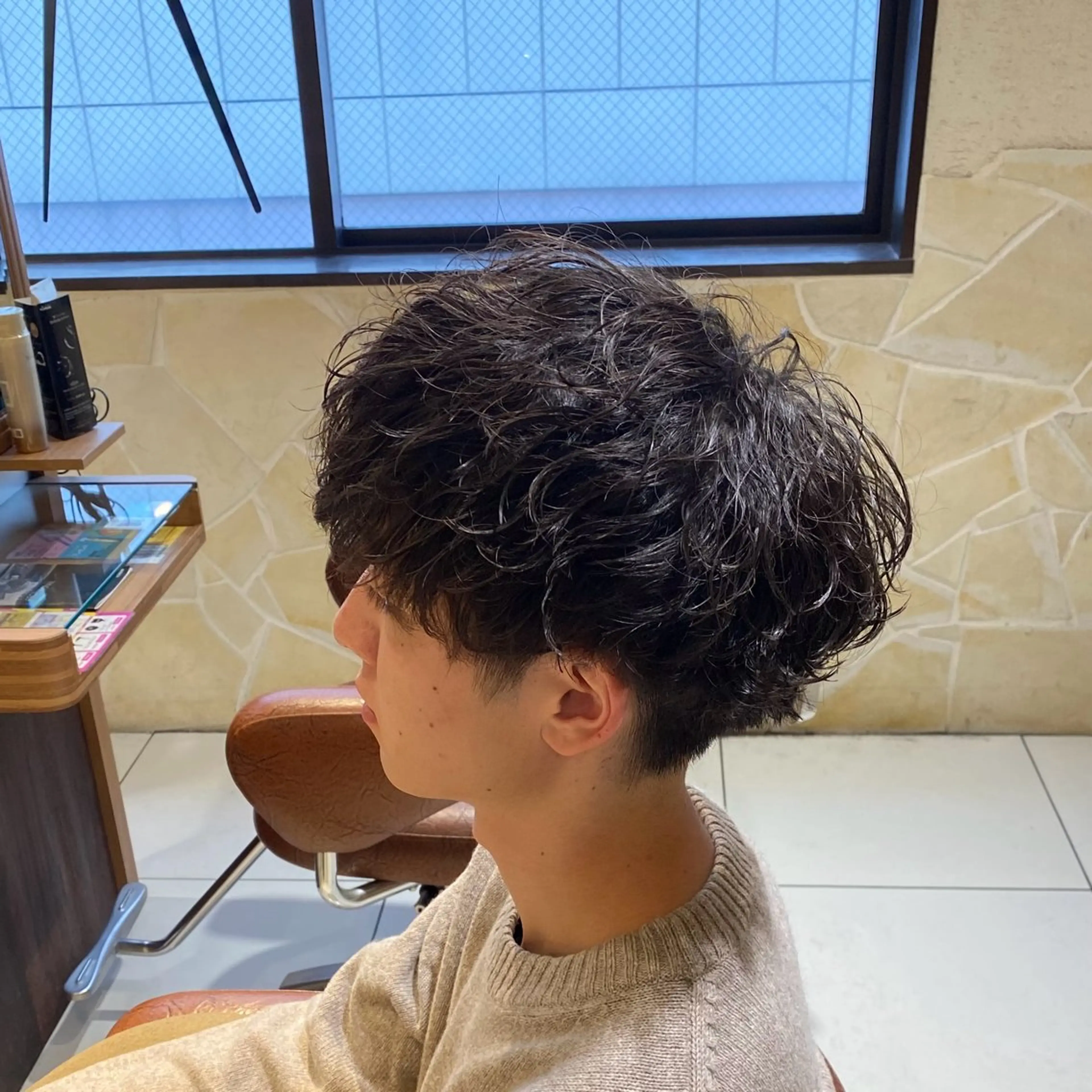 ショート カラー パーマ ヘアアレンジ メンズ カット パーマ 新宿のパーマ職人/ メンズパーマ/石見のヘアスタイル