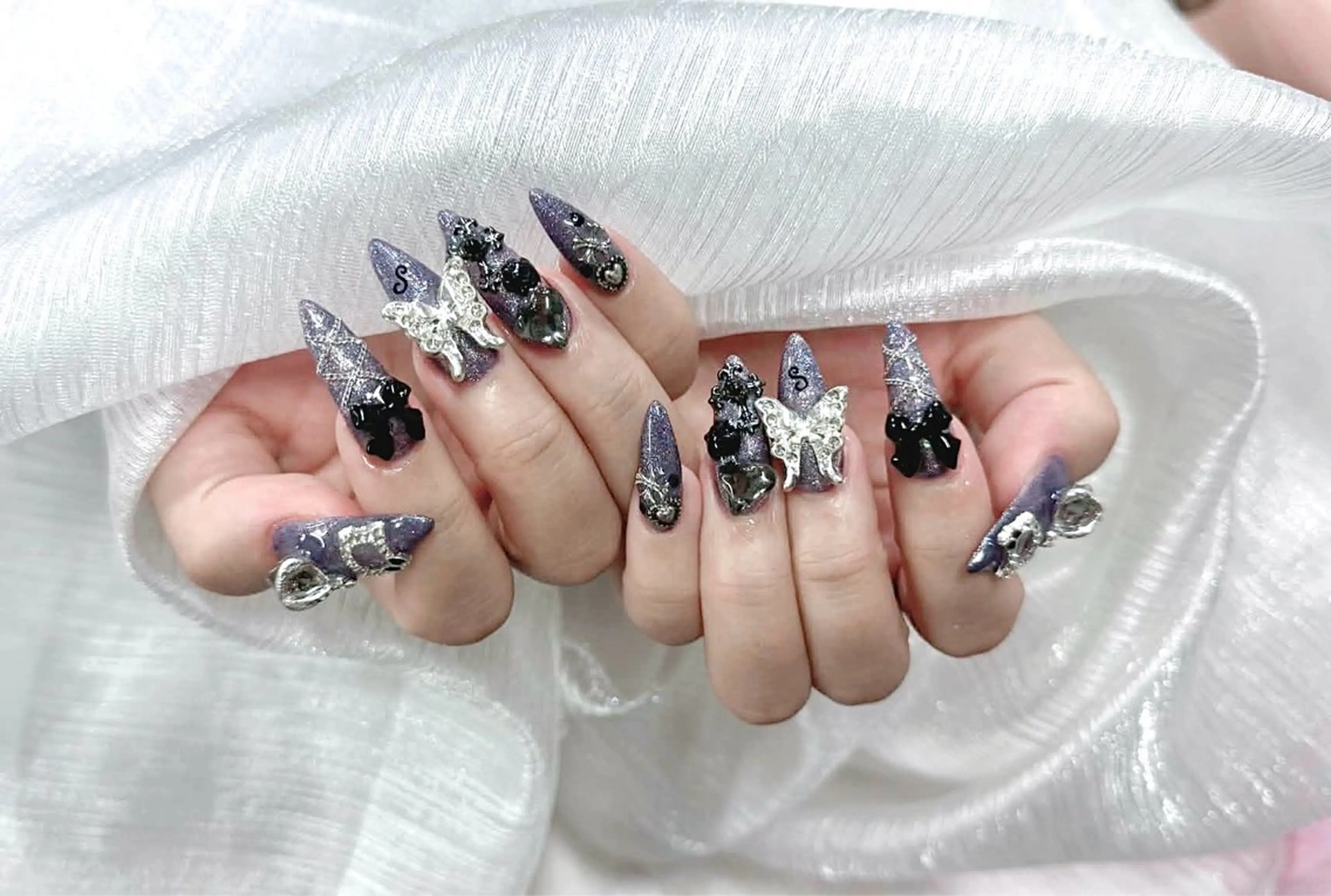 ネイル 成人式 フラッシュネイル フレンチネイル ジェルネイル グラデーション ハンドネイル Lya  Nail Yumi❤️のネイルデザイン