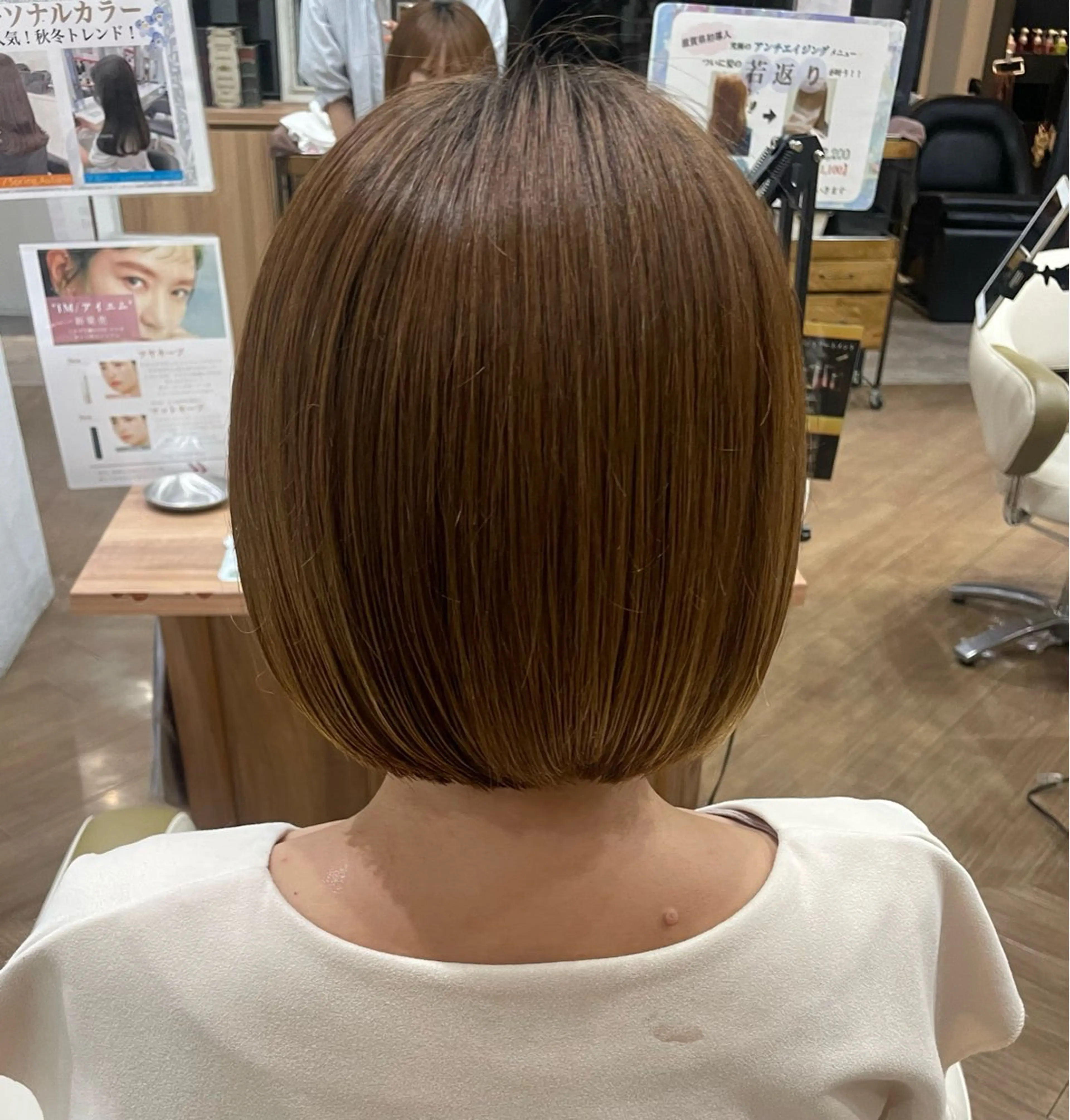 ショート ボブ 堀口 鈴花のヘアスタイル