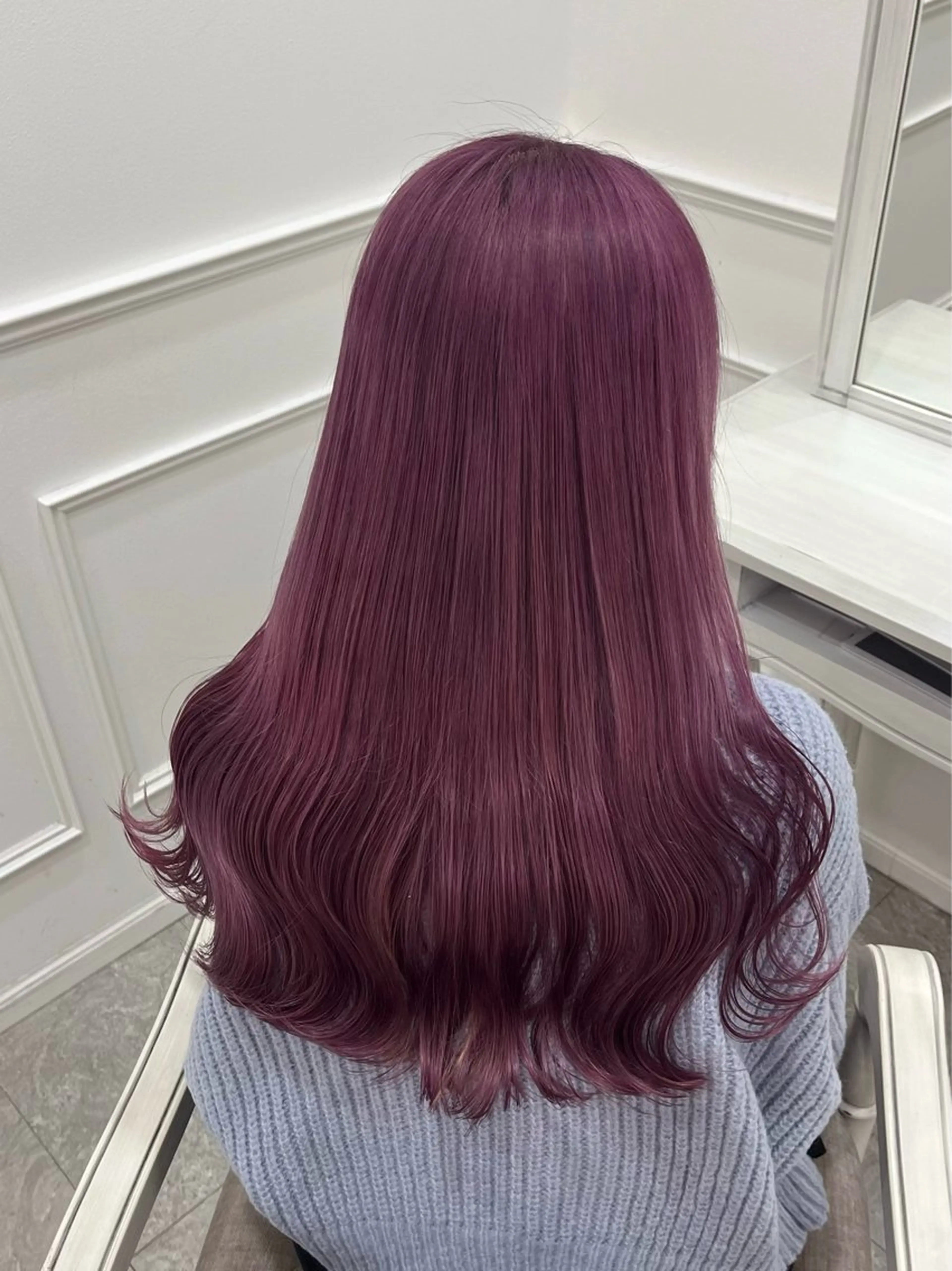 ロング カラー 新井 凪のヘアスタイル