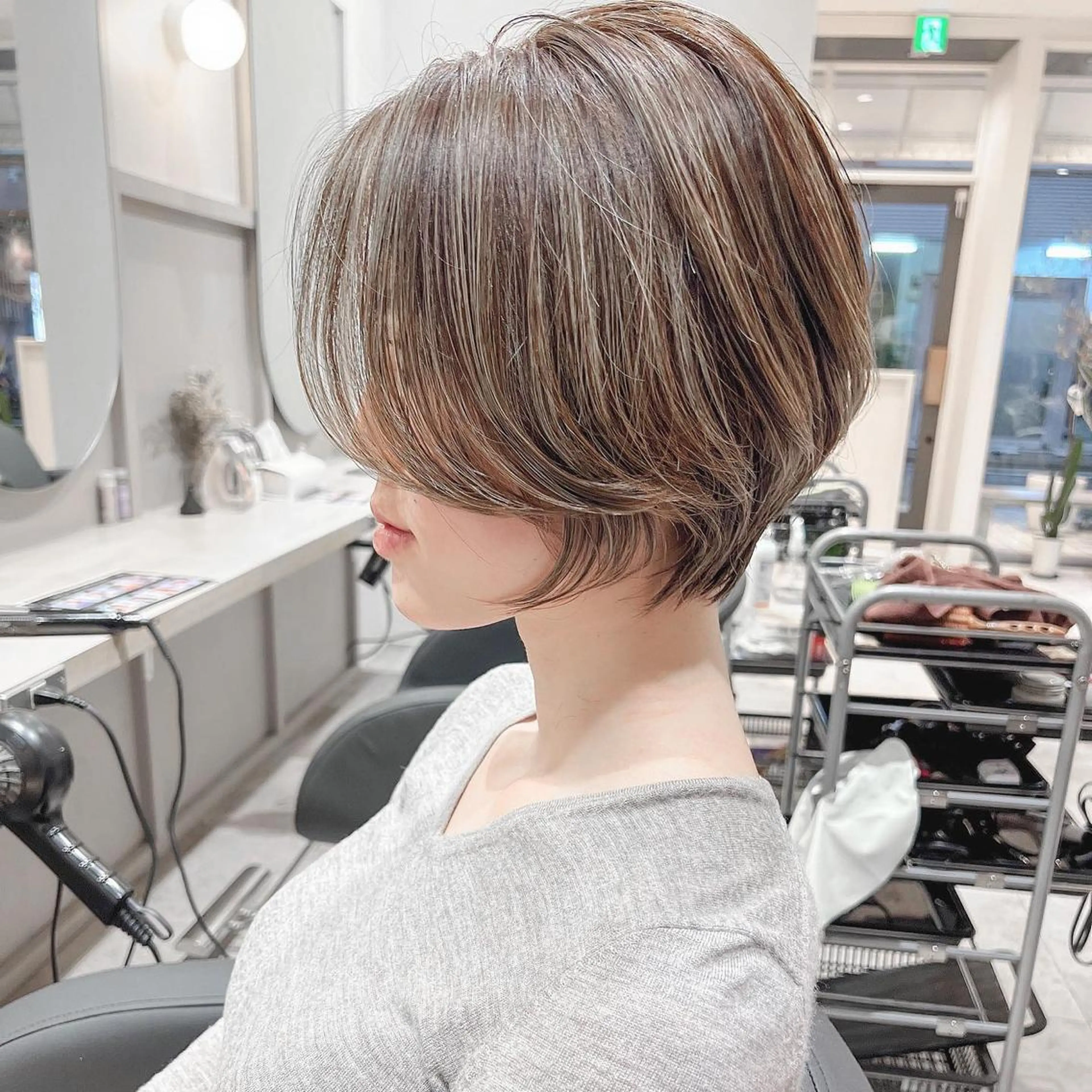 ショート カラー カット ヘアカラー トリートメント 🧡ショートの達人 🧡SHOのヘアスタイル