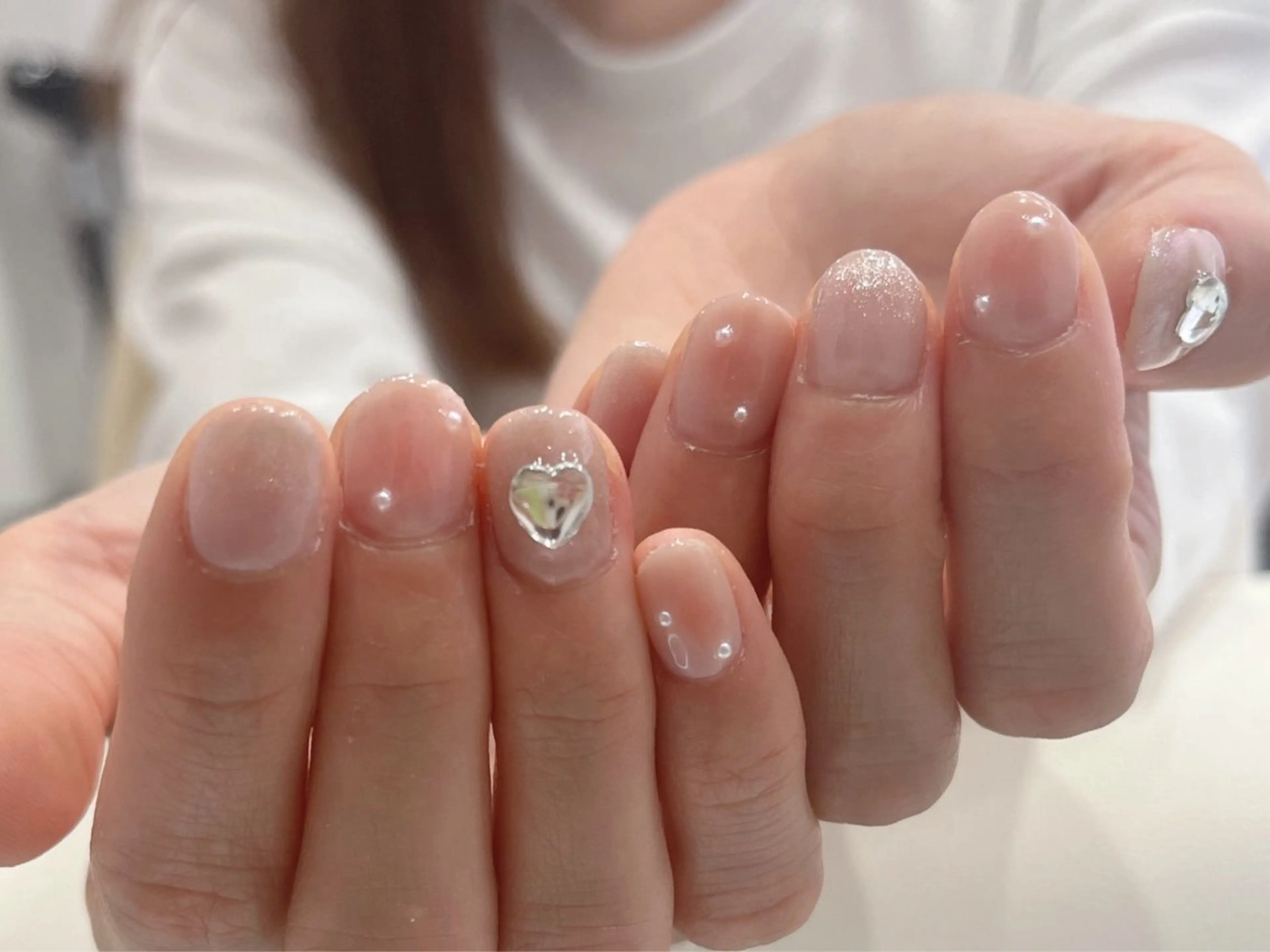 ショート SHE adusaのネイルデザイン