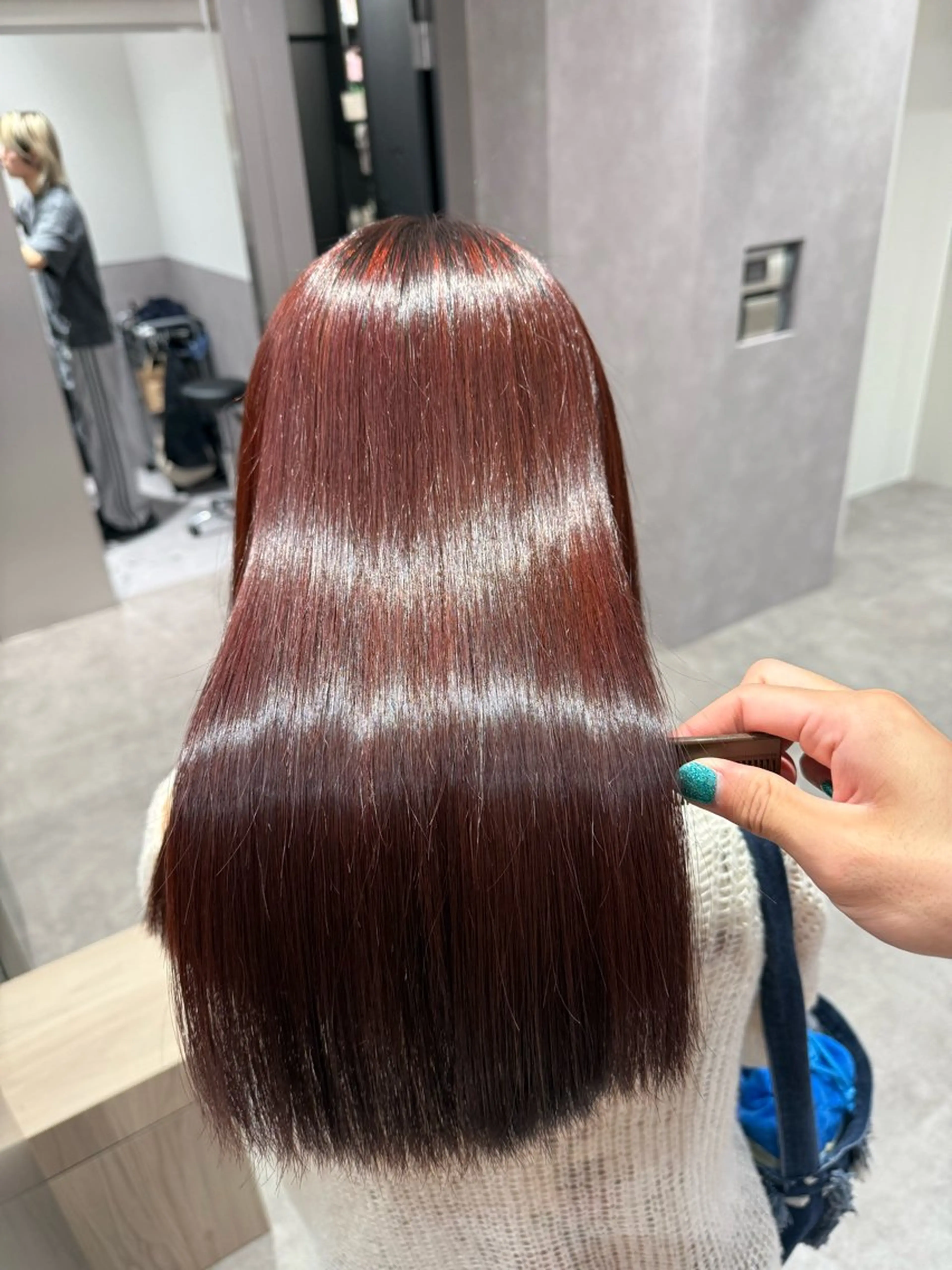 セミロング カラー パーマ ヘアアレンジ セミロングパーマ 髪質改善 縮毛矯正 トリートメント ストレートパーマ ヘアカラー 縮毛矯正 トリートメント 縮毛矯正/髪質改善/ ブリーチ毛/木元渓太のヘアスタイル