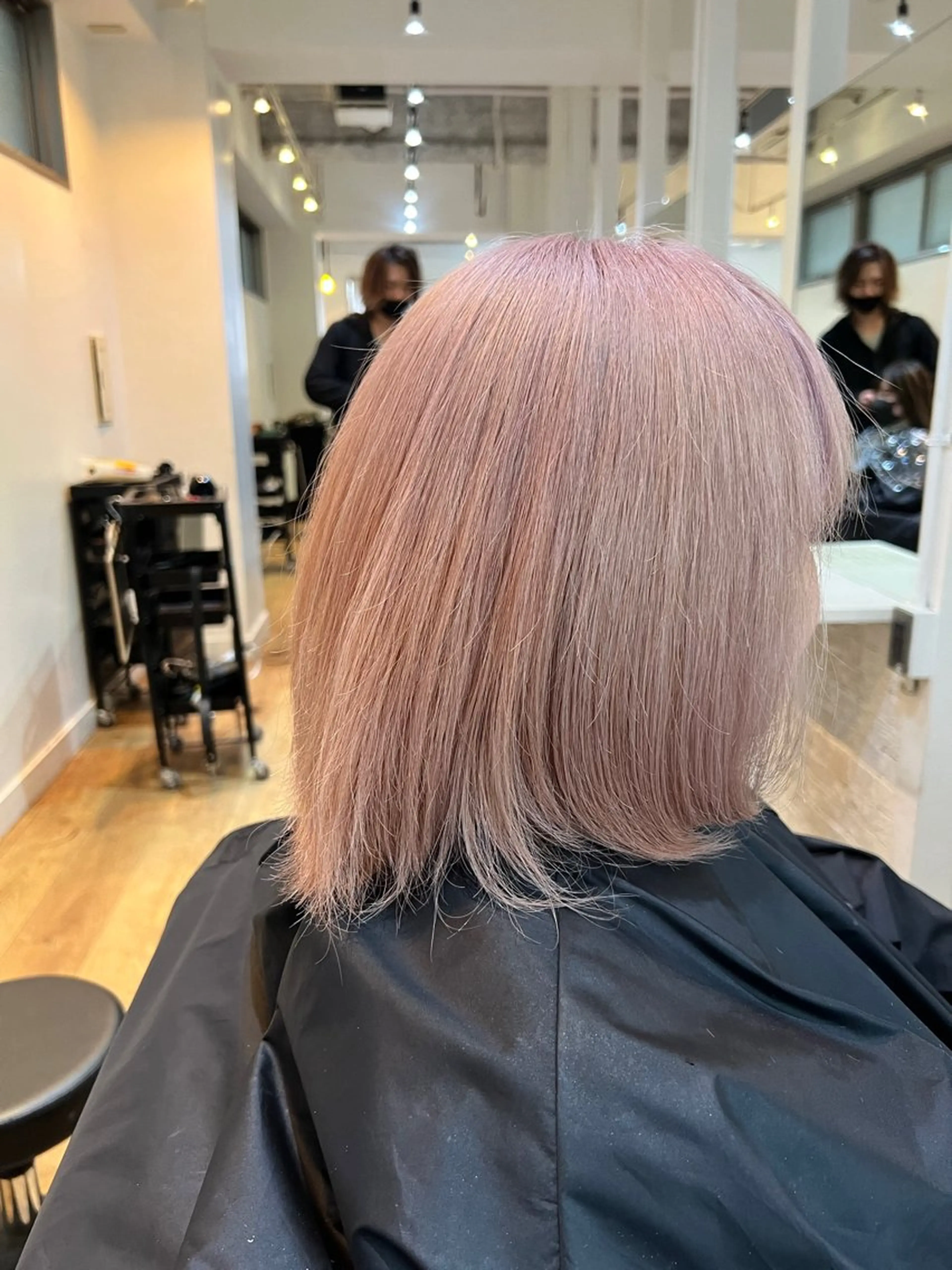 カラー ピンクカラー 難波ブリーチカラー ⭐︎瀬尾拓充のヘアスタイル
