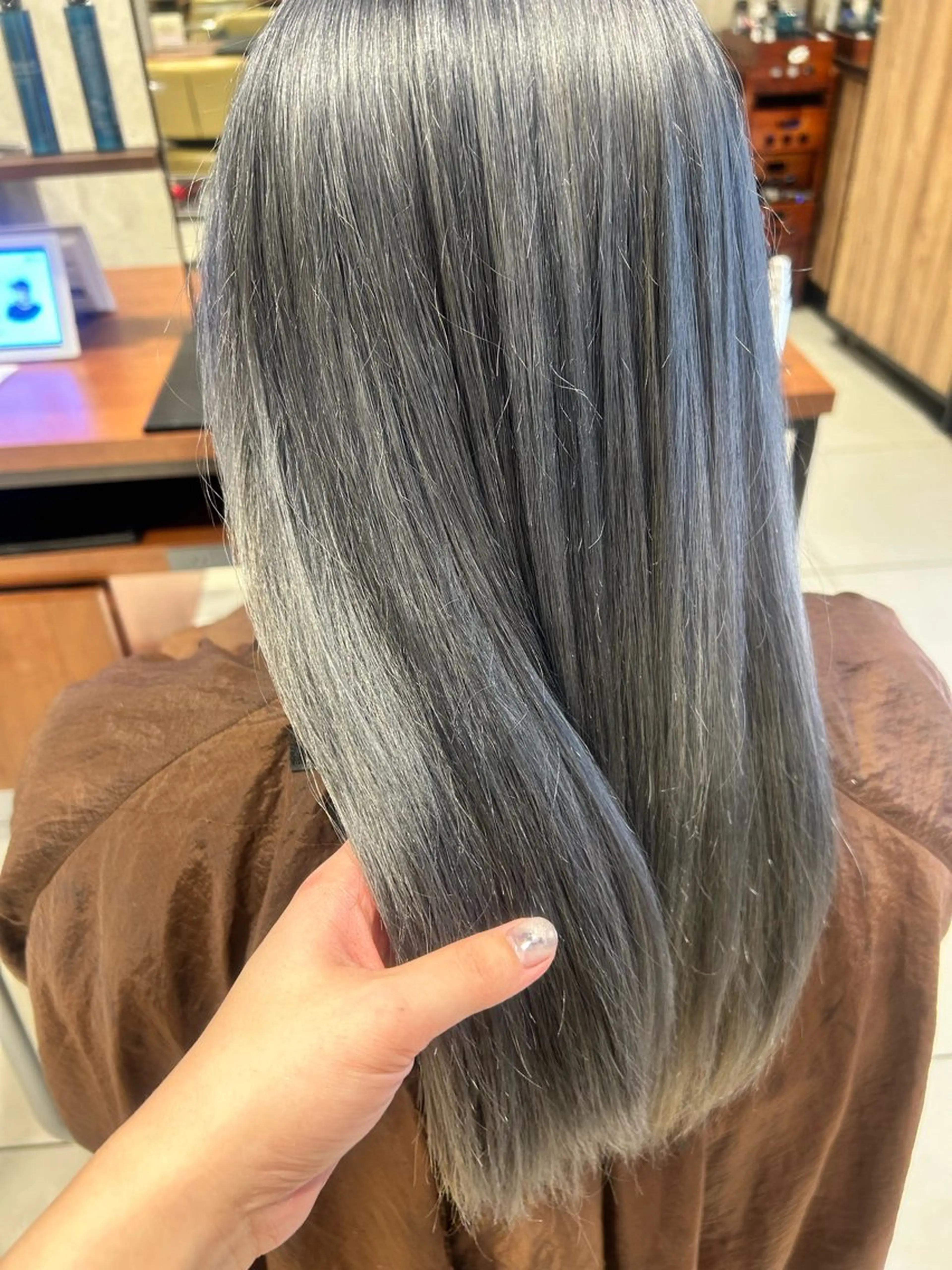 ロング カラー ヘアカラー トリートメント 艶カラー🌸 SAKURAI🌸のヘアスタイル