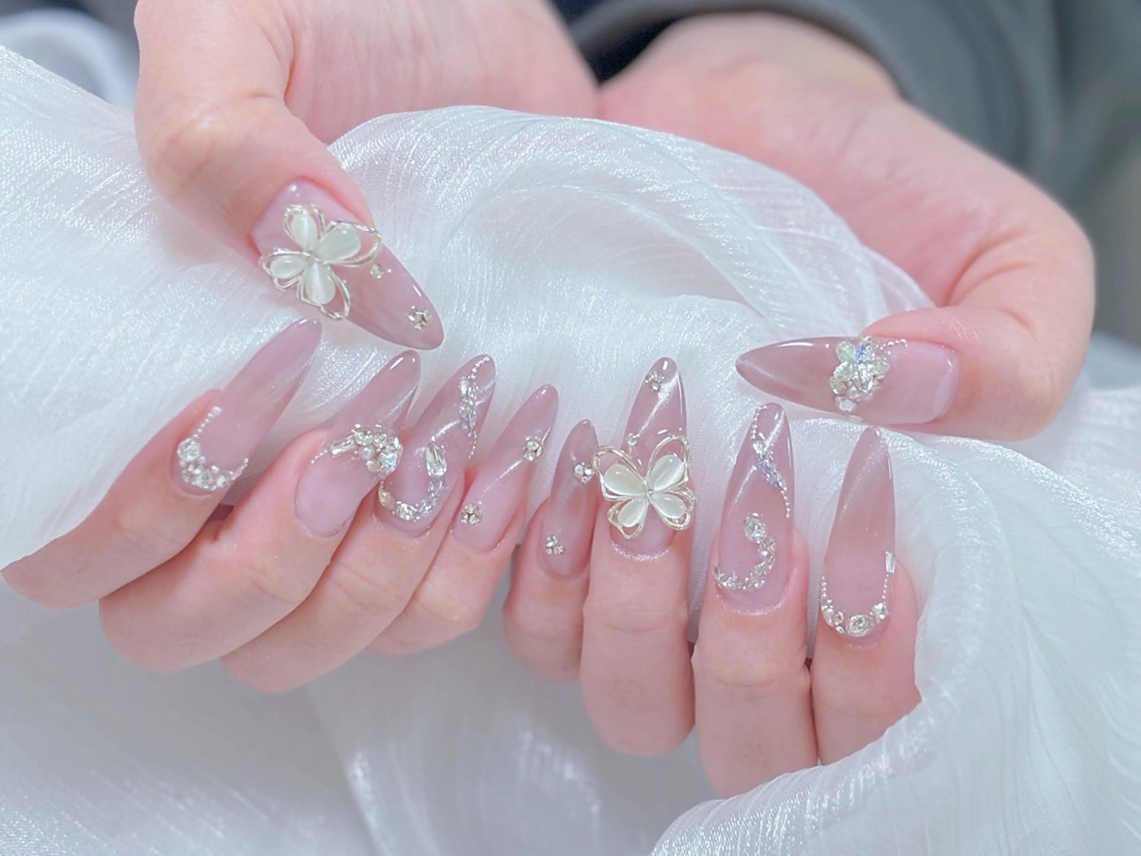 ネイル ハンドネイル ネイルサロンエクラ 🫧Shizukaのネイルデザイン