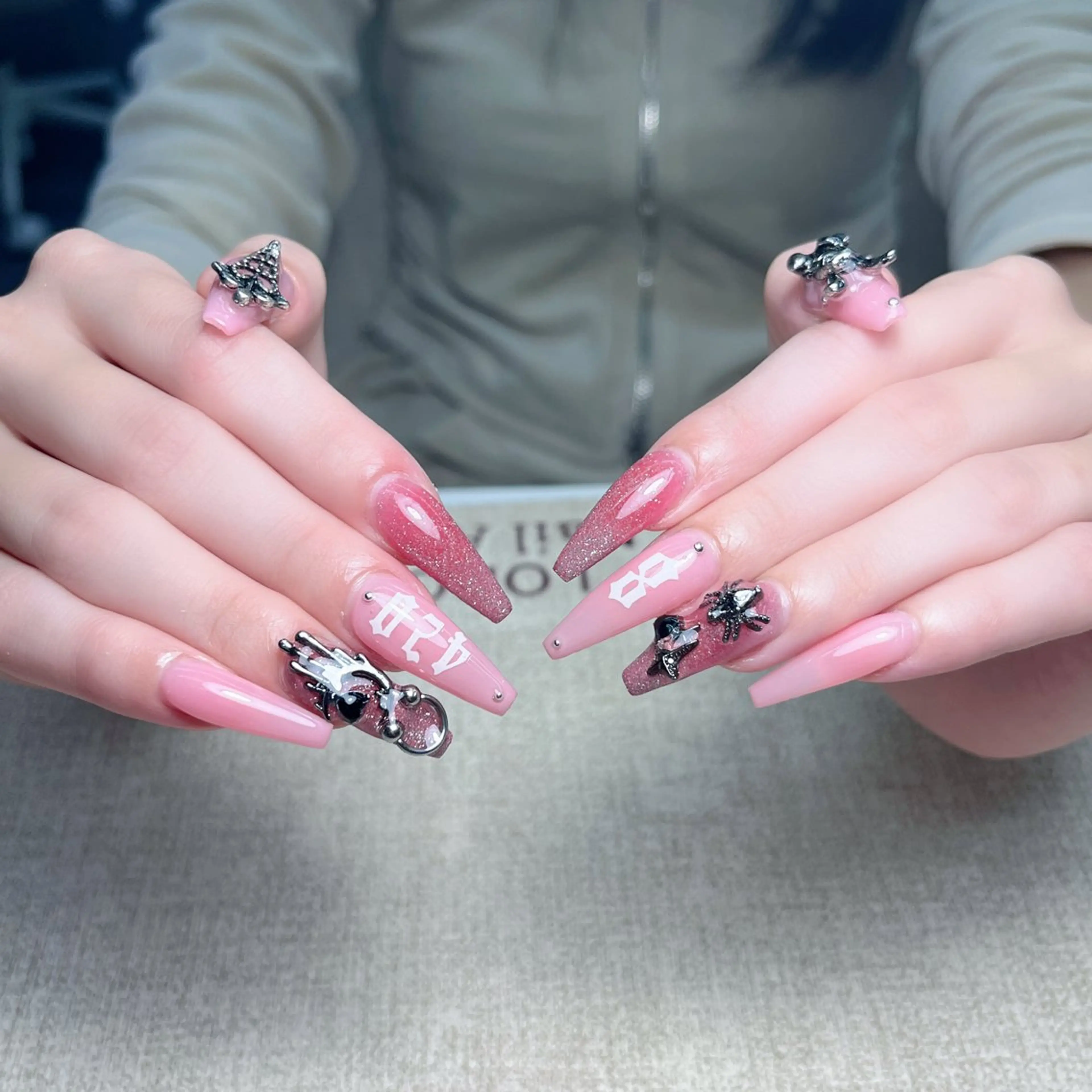 ネイル ハンドネイル ハンドケア Panda chan Novaのネイルデザイン