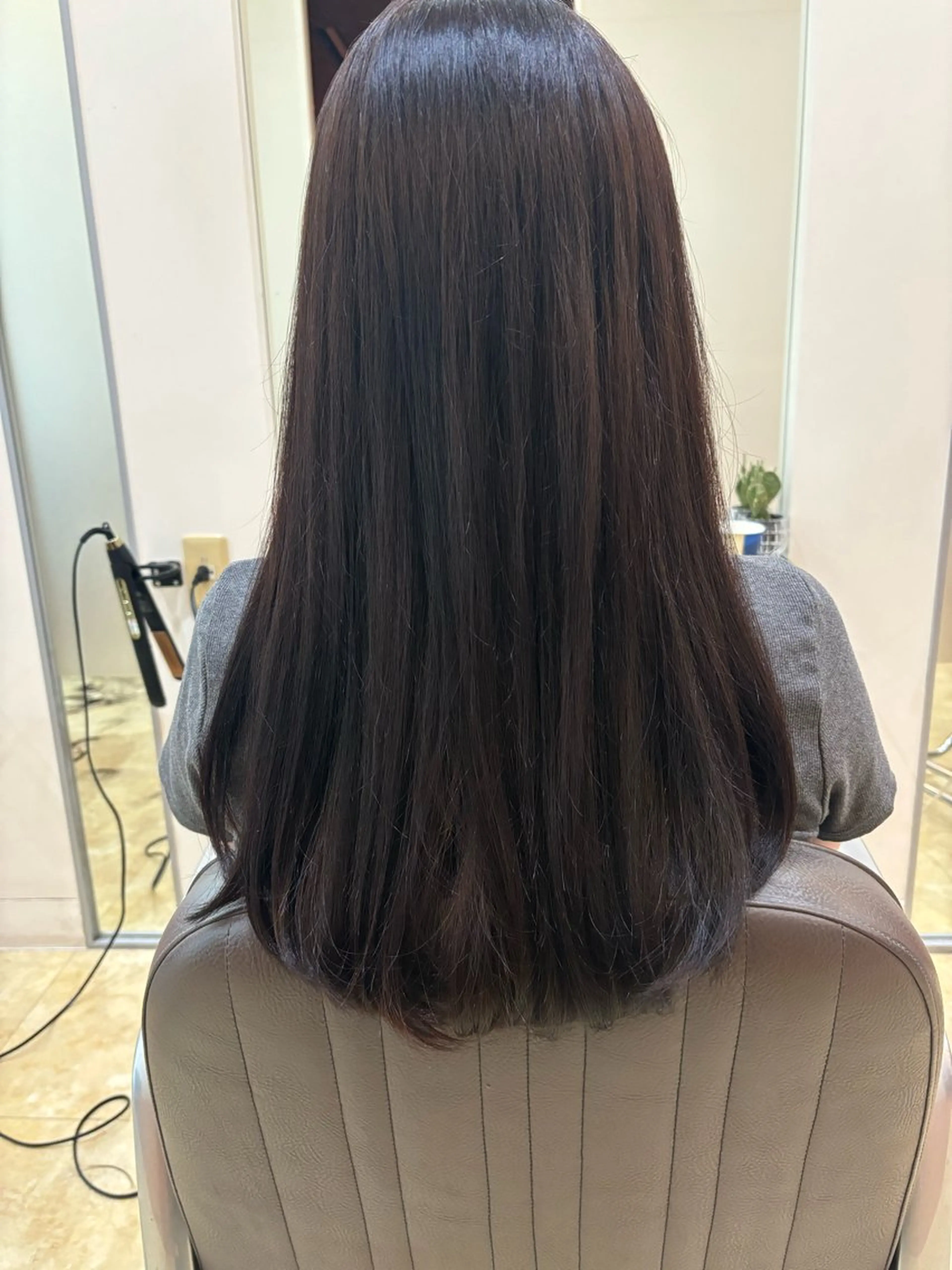 ロング カラー カット パーマ 亀山 来未のヘアスタイル