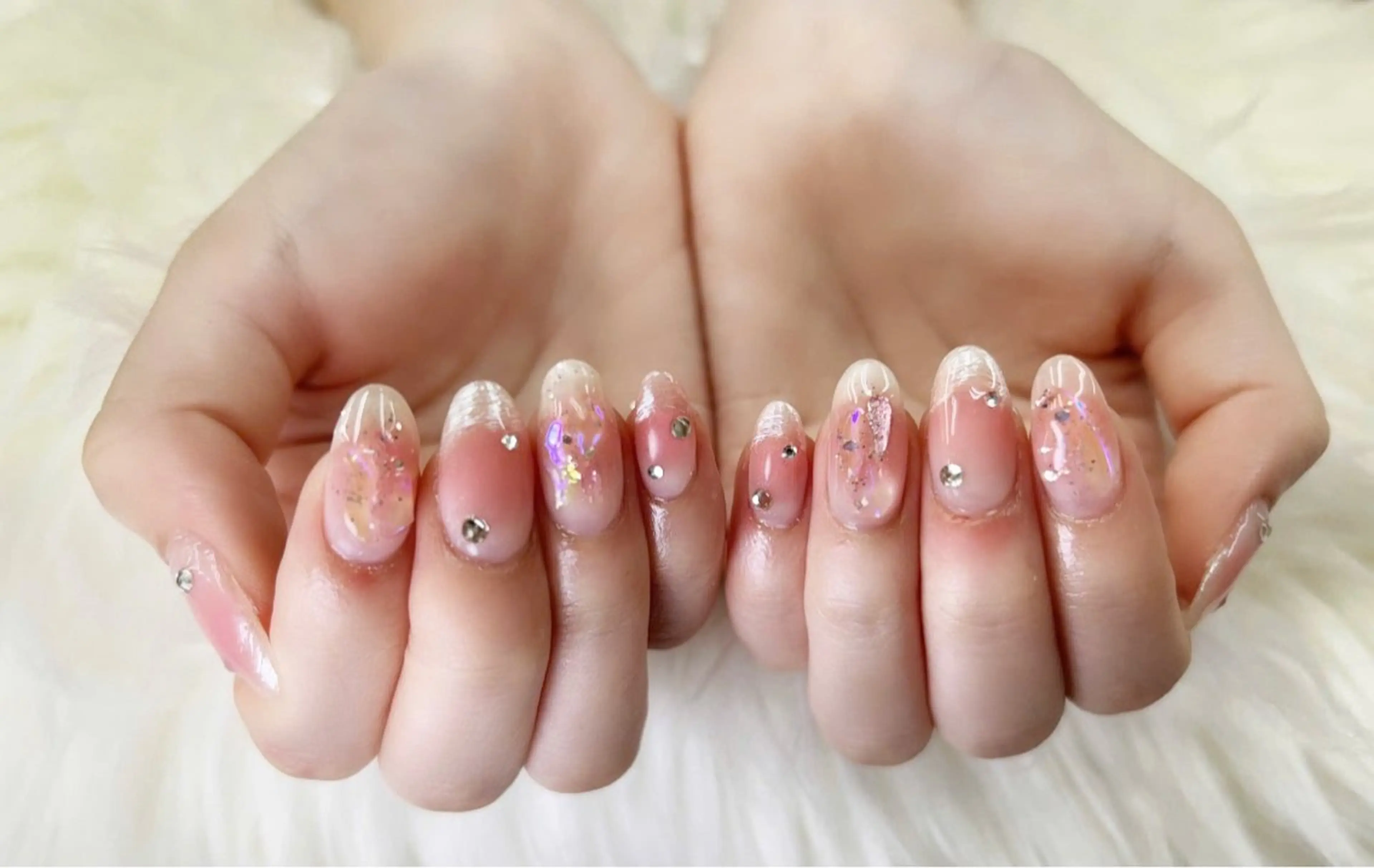 ネイル グラデーション キラキラネイル 韓国ネイル マグネットネイル ニュアンスネイル ハンドネイル Hana Rose Nailのネイルデザイン