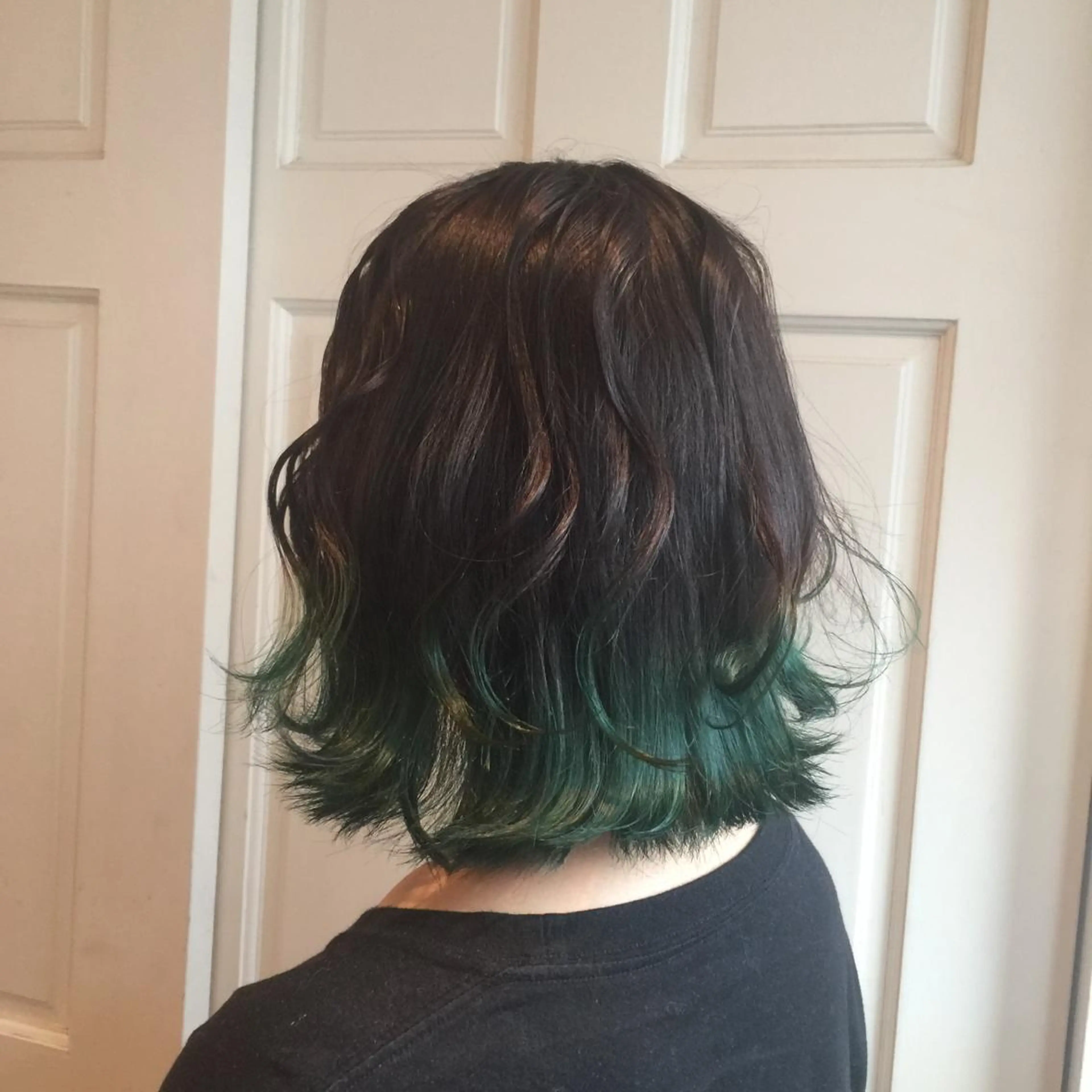 カラー ブリーチ グラデーションカラー ホワイト&レイヤーカ ットエクステ長畠俊輔のヘアスタイル