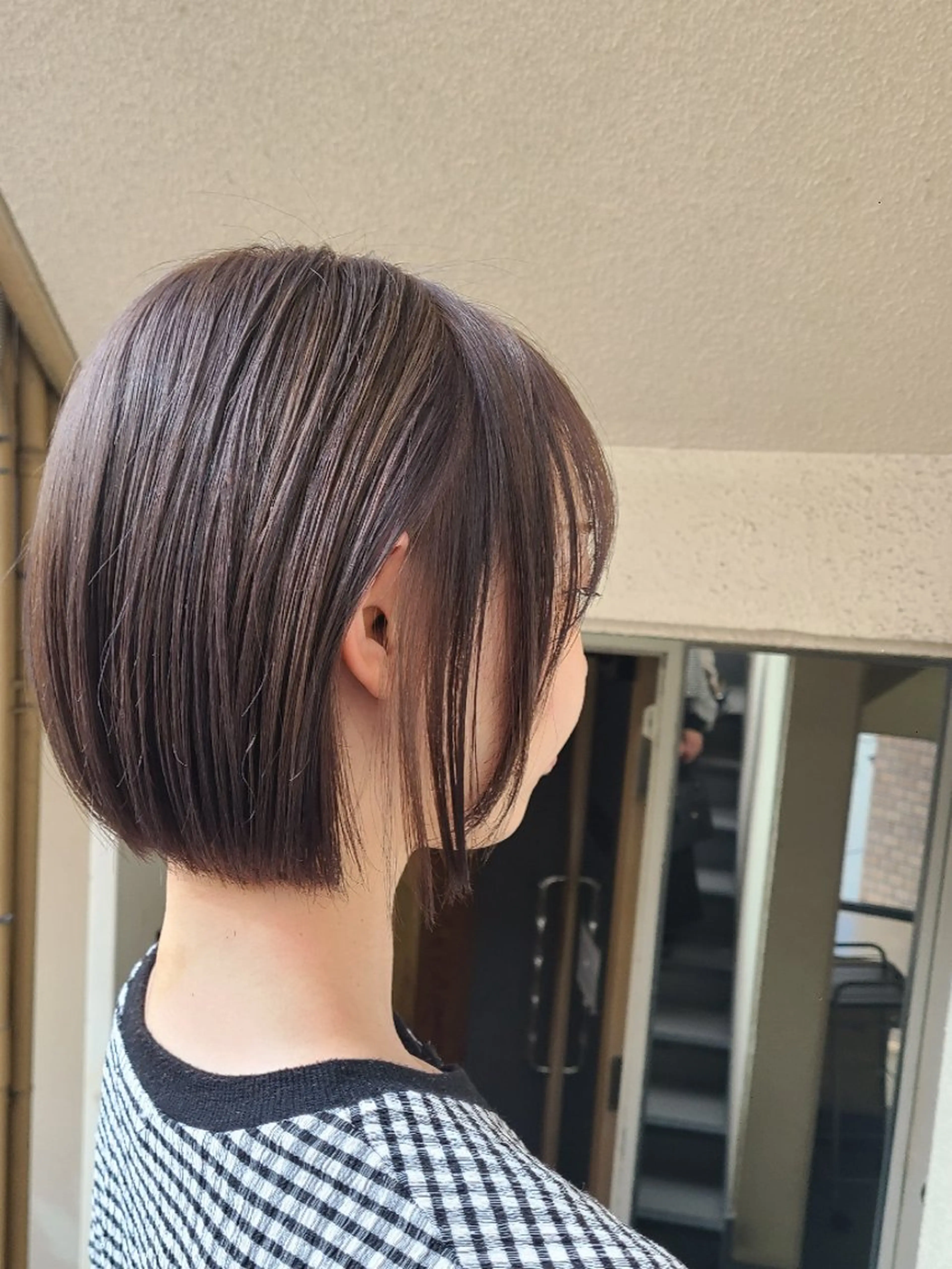 ショート カラー ブリーチ グレージュ カット ヘアカラー トリートメント 🔳髪質改善🔳 岡本陽のヘアスタイル