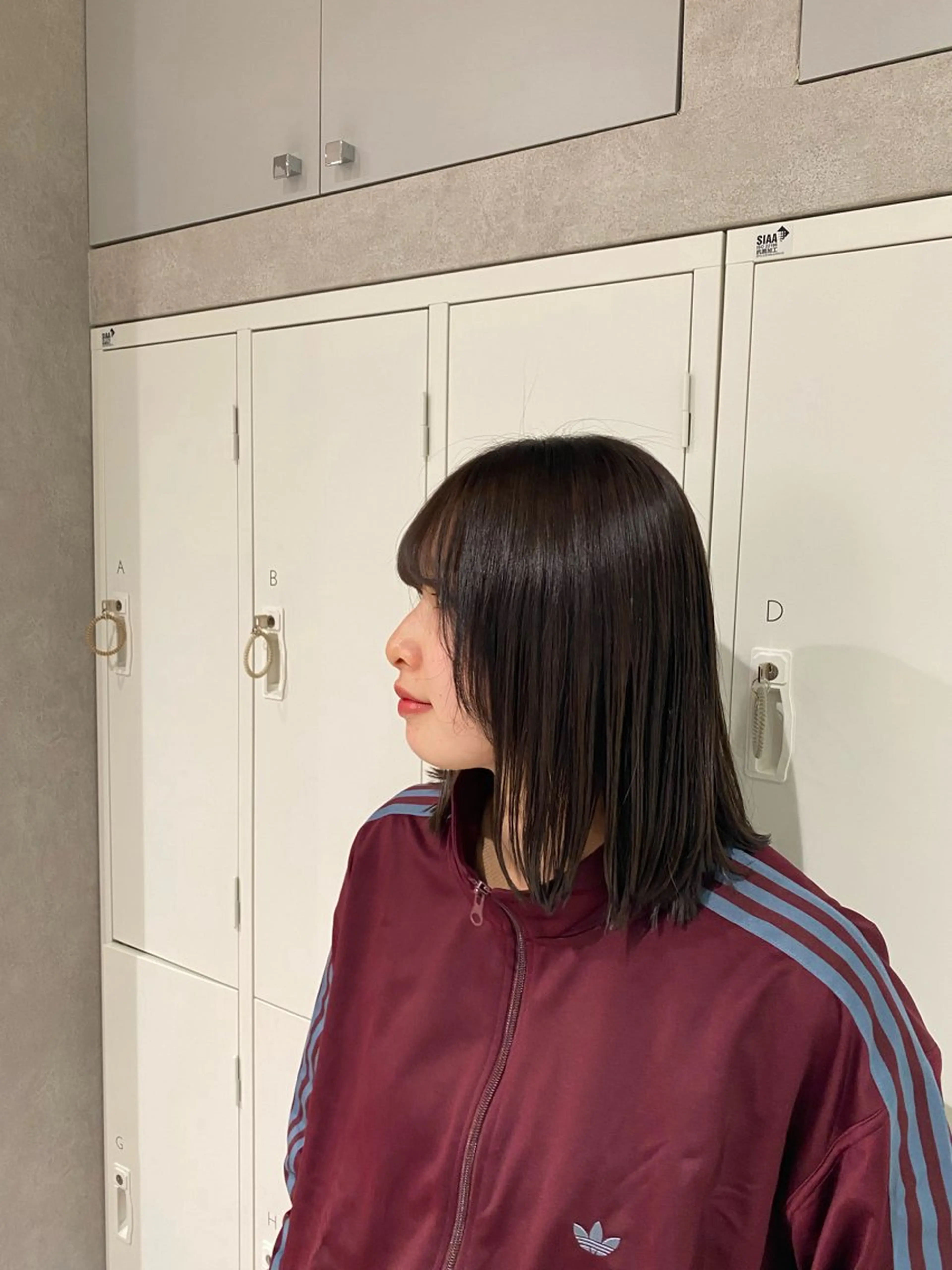 ミディアム アッシュ やまぐち まなみのヘアスタイル