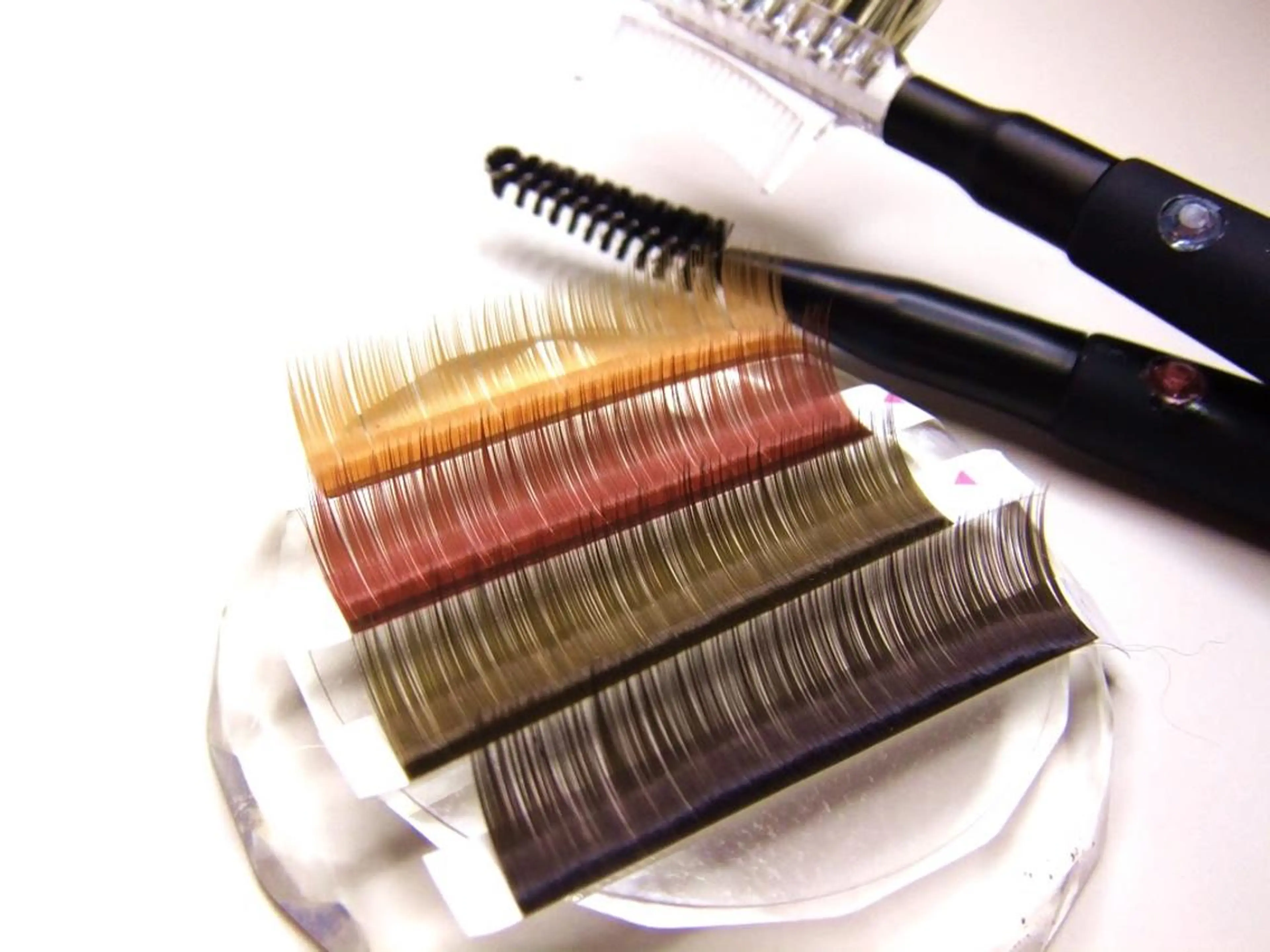 マツエク・マツパ カラーマツエク ナチュラル BE CAREの眉毛・アイブロウイメージ