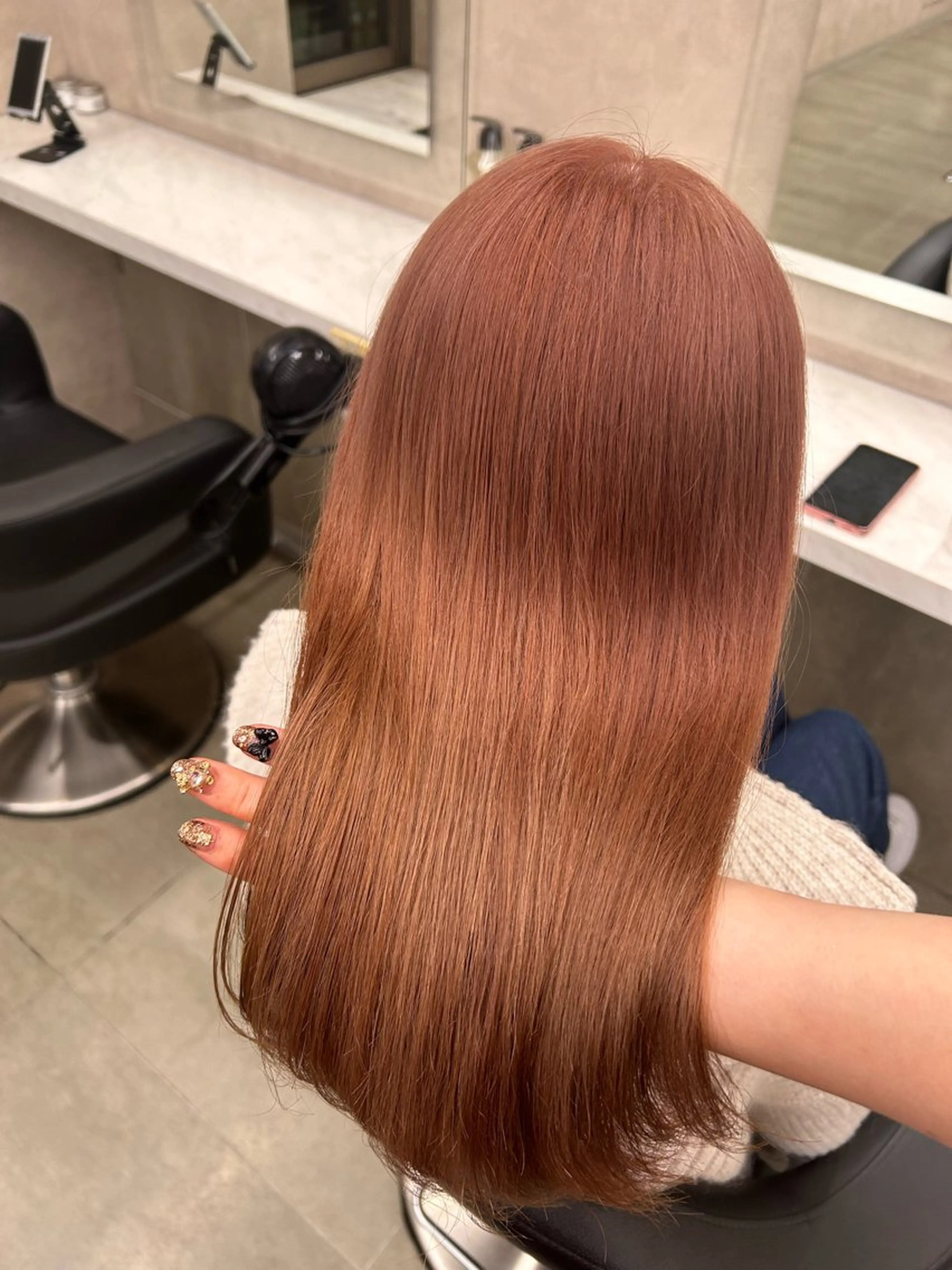 セミロング カラー ヘアアレンジ オレンジ カット ヘアカラー トリートメント ヘアセット 💎韓国/ レイヤー カット/ 暖色🫧のヘアスタイル