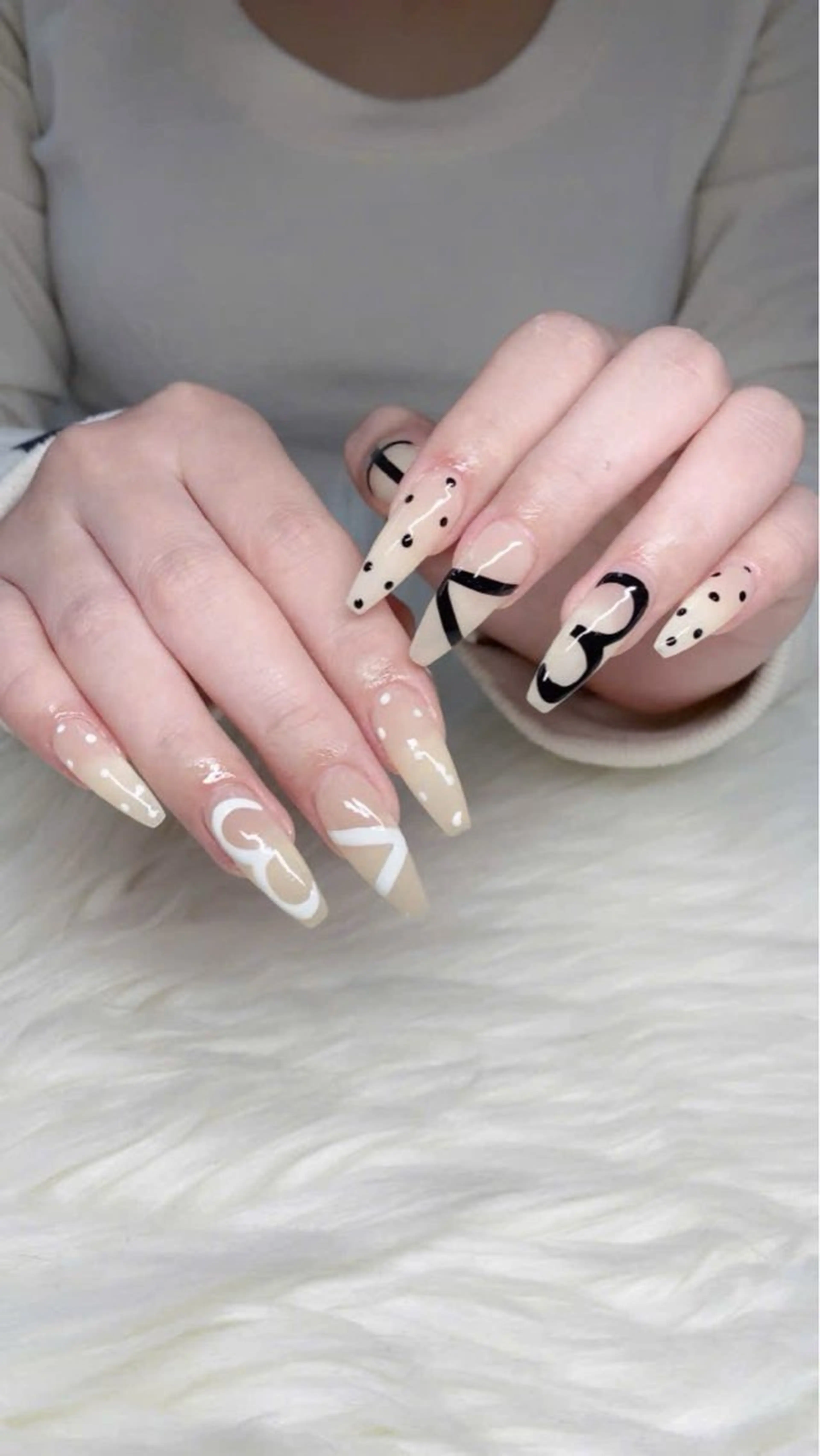 ネイル 成人式 フレンチネイル グラデーション 韓国ネイル マグネットネイル ハンドネイル ハンドケア Hara Nail 【持ち込みOK】のネイルデザイン