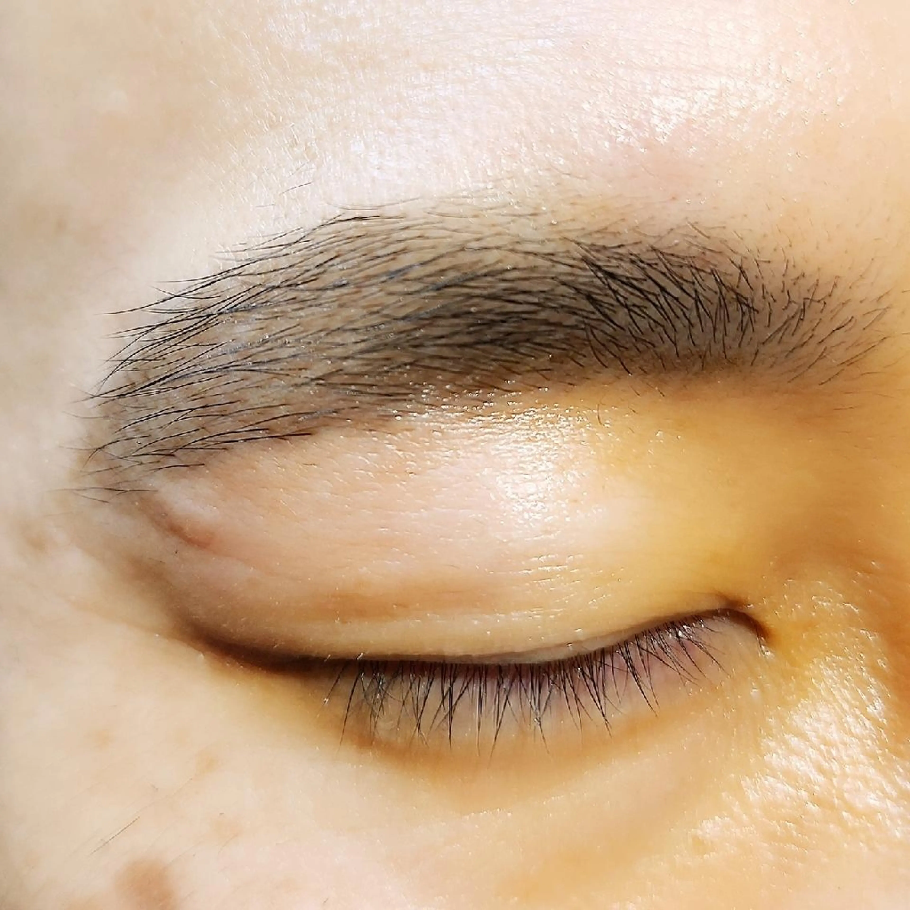 アイブロウ メンズアイブロウ LASH BAR  友久のマツエク・マツパデザイン