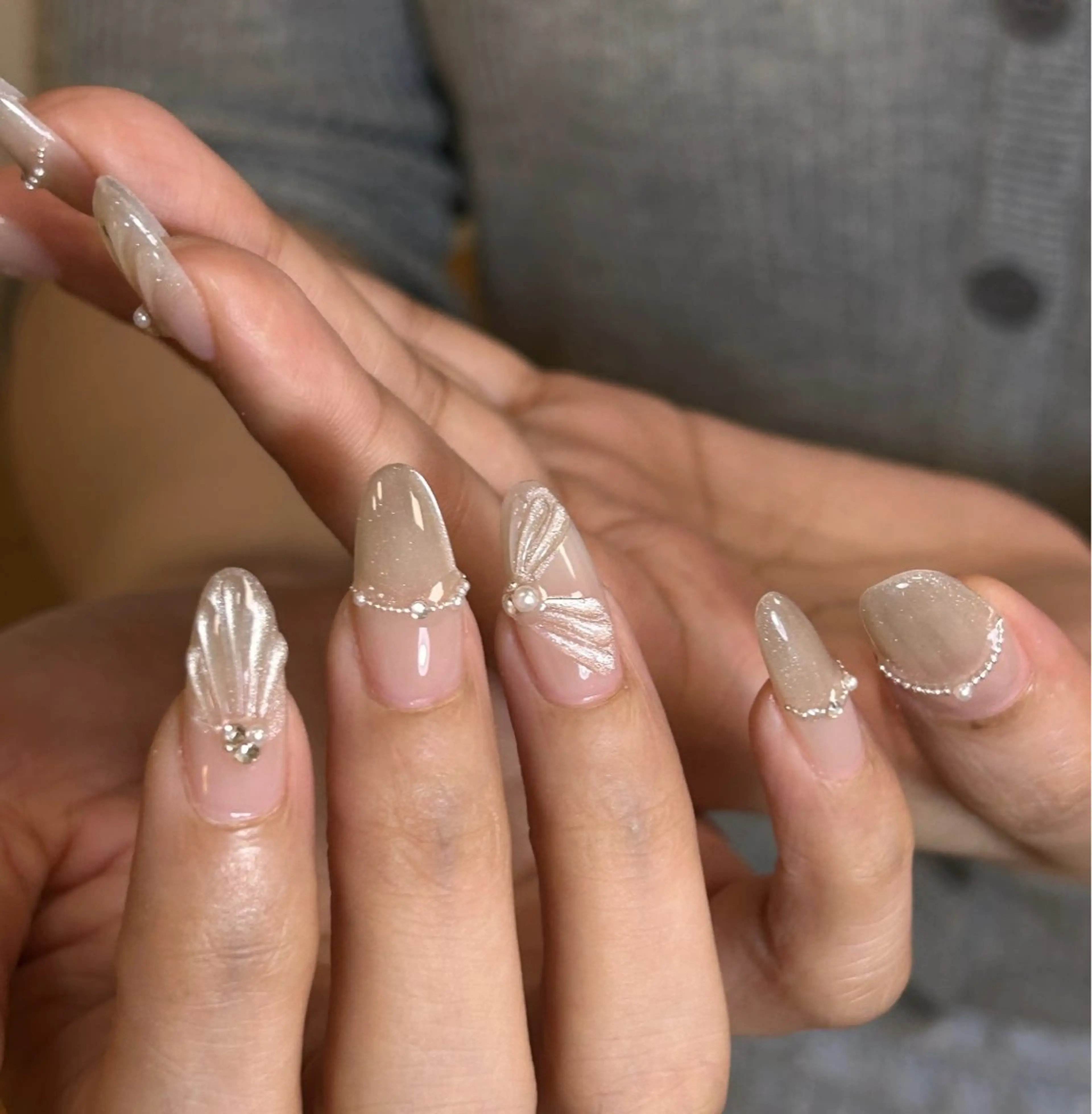 ネイル アートネイル フットネイル ジェルネイル マグネットネイル 持ち込み ハンドネイル B·U Nail大宮 長さだし専門店のネイルデザイン