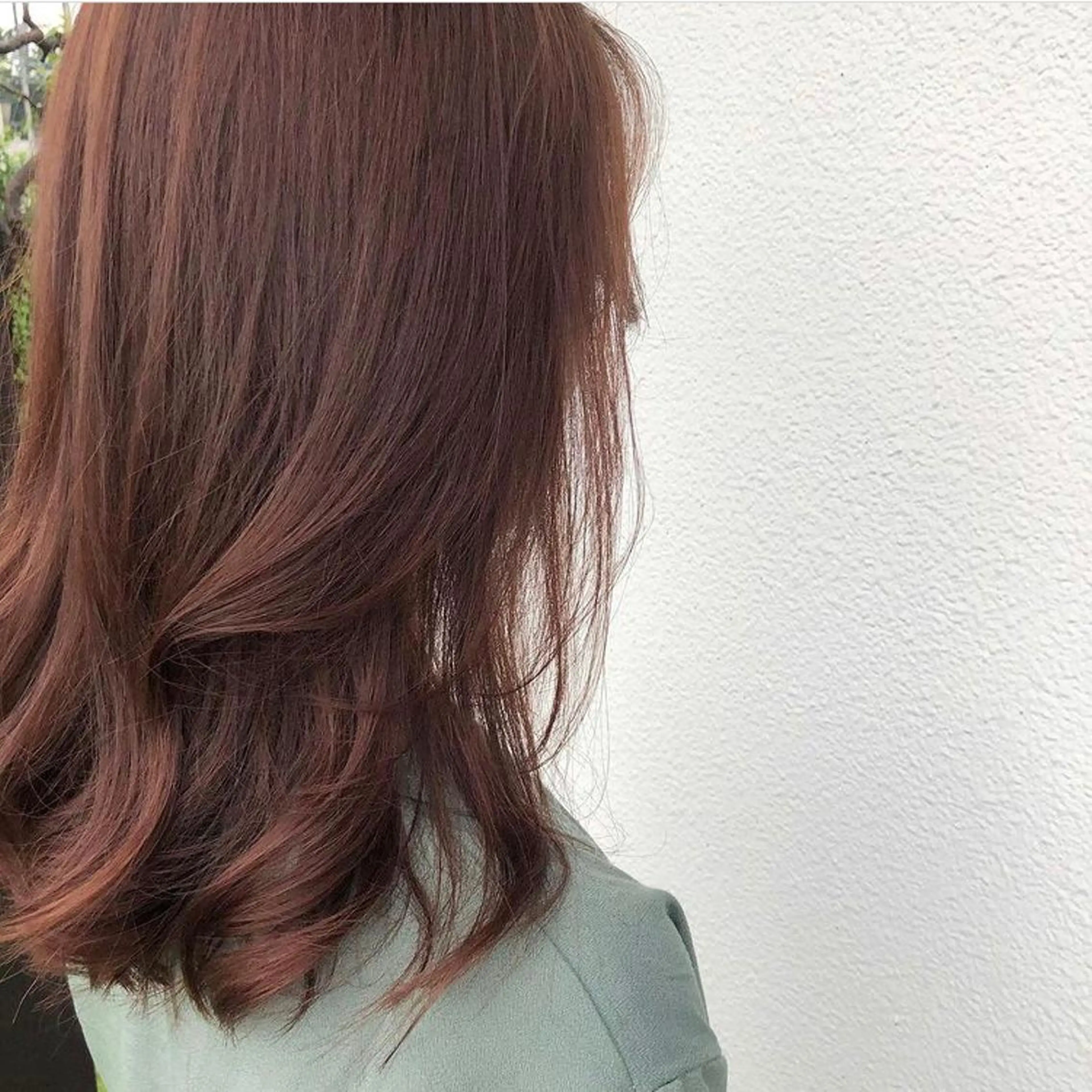 ミディアム カラー ブリーチ ブラウンカラー ブリーチなしカラー ピンクカラー ピンクブラウン ヘアカラー ナチュラル透明感🌱 小山美樹子のヘアスタイル