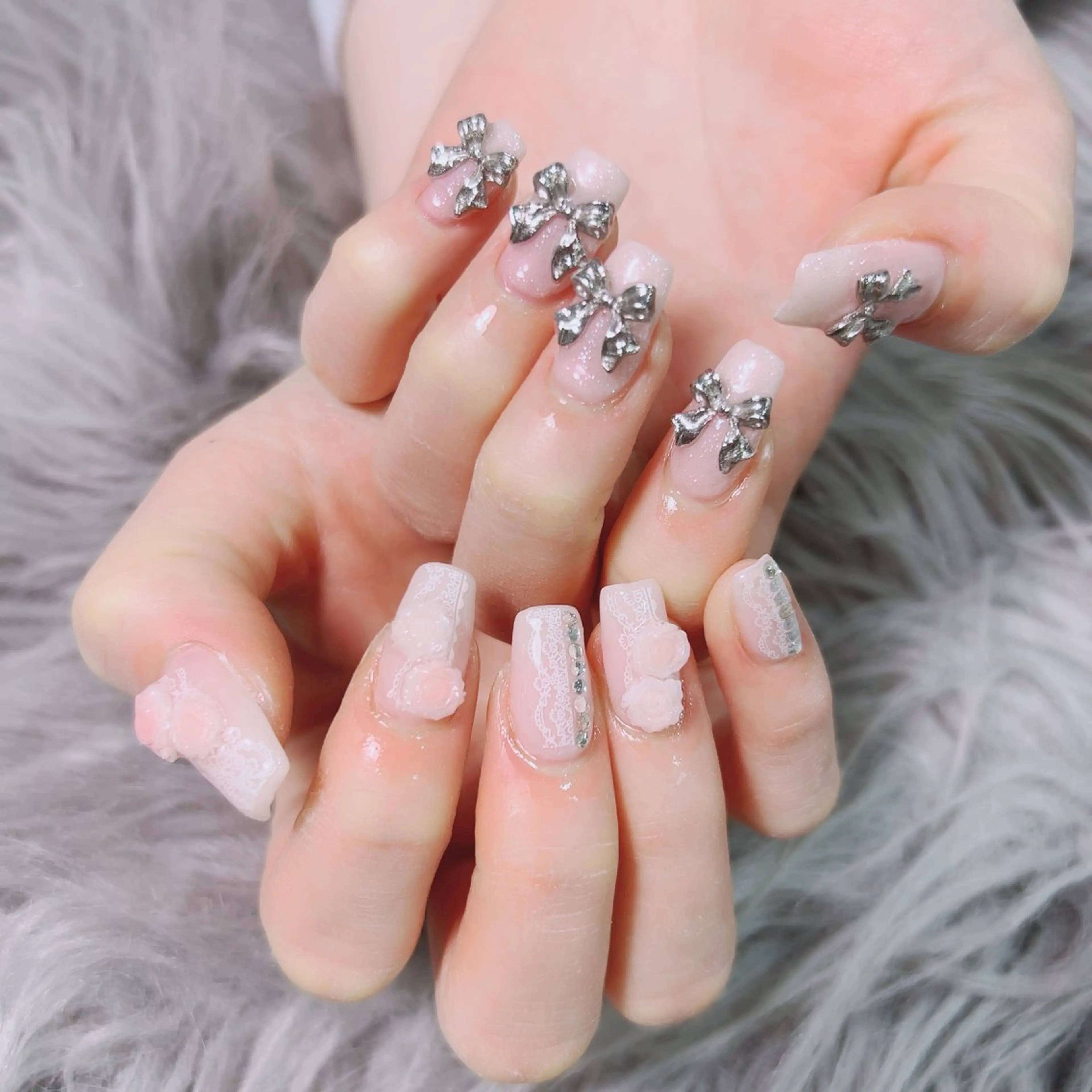 ネイル ジェルネイル 持ち込み u.Neek（apartmentシェアサロン内）所属・u.Neek minaのネイルデザイン