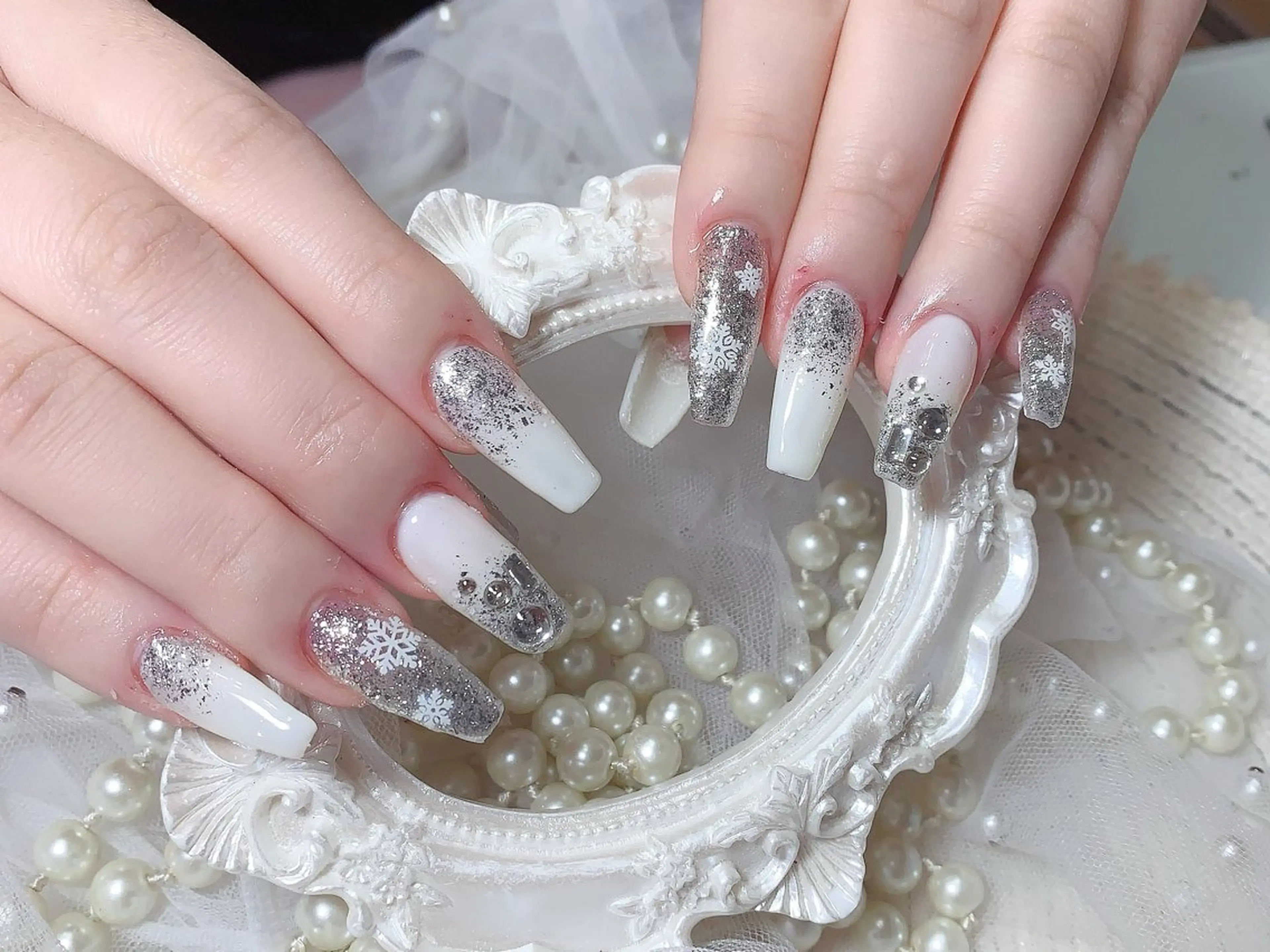 ネイル ネイルサロンAiri 長さ出し·シンプルのネイルデザイン