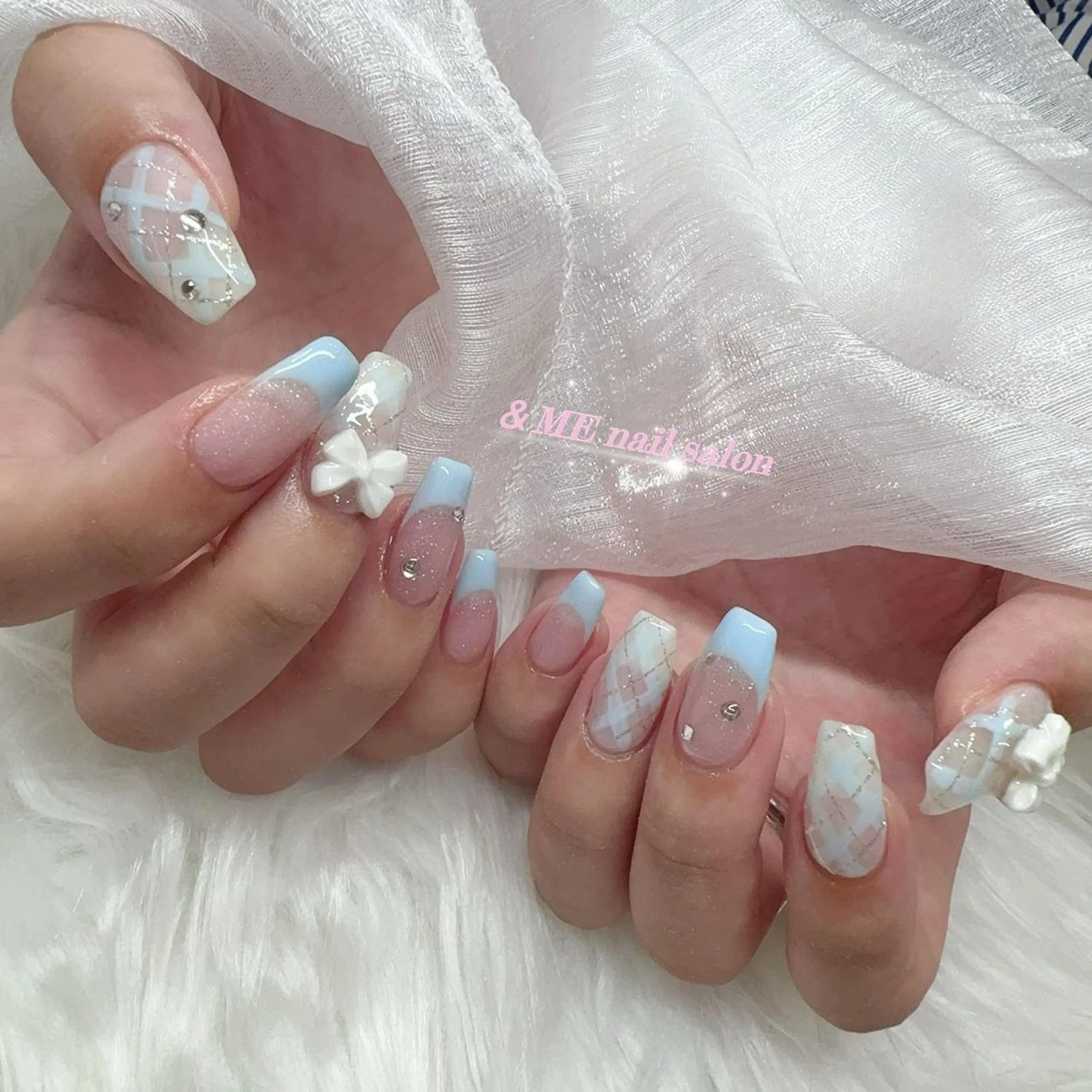 ネイル &ME ネイルサロンのネイルデザイン